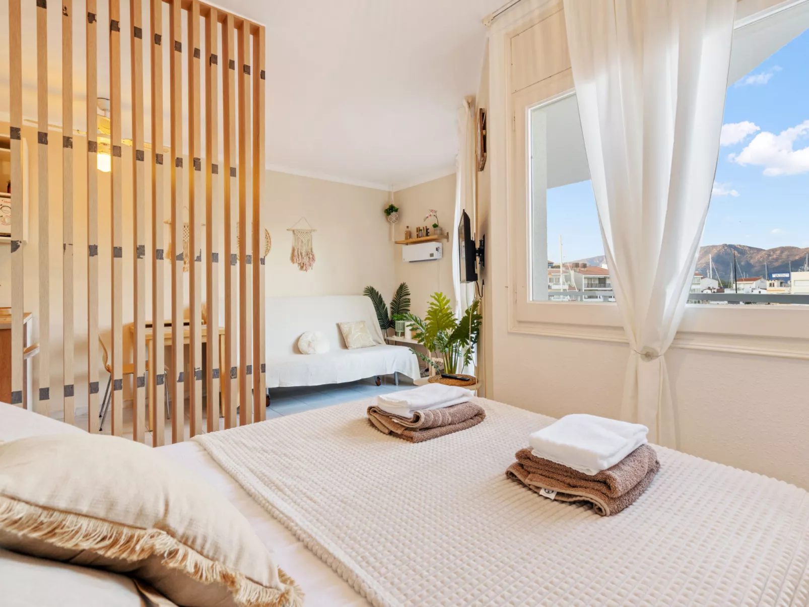 WELCS APARTAMENTO 055 EMP con terraza y vistas - Binnen