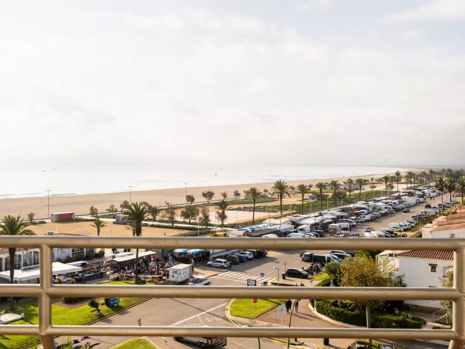 WELCS APARTAMENTO 221 EMP frente al mar - Buiten