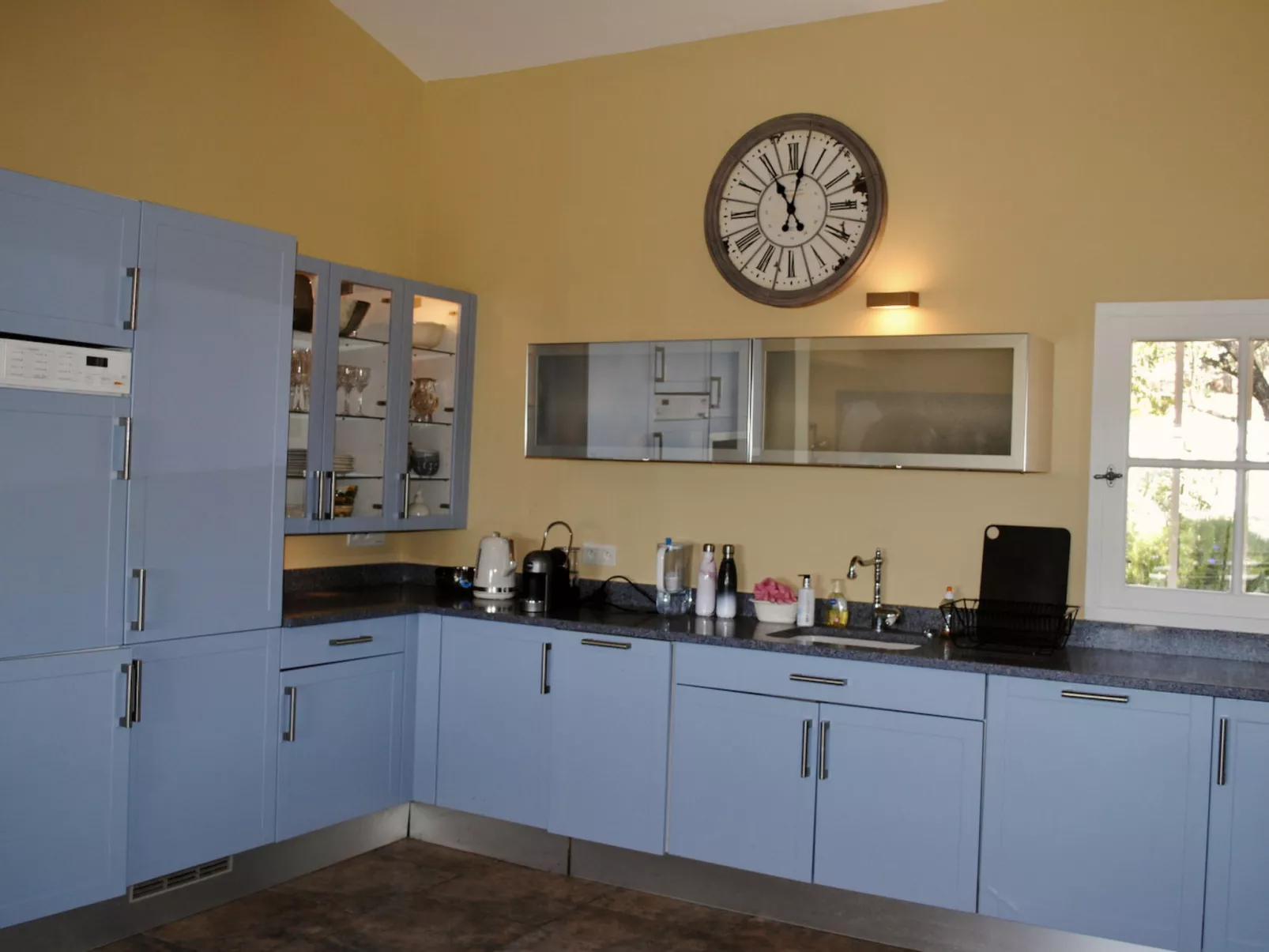 ARTS & FLORES - Buiten