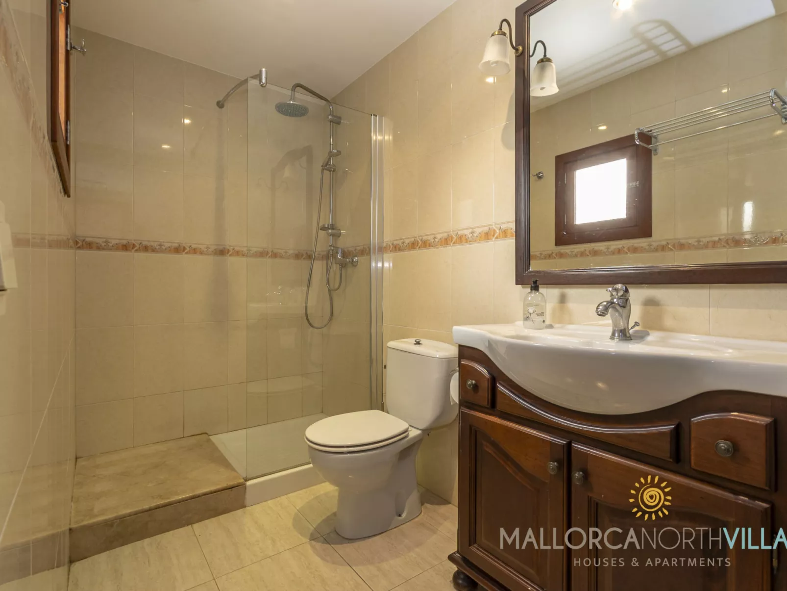 Casa Guillermo: Bonita Casa de Pueblo en Pollensa - Binnen