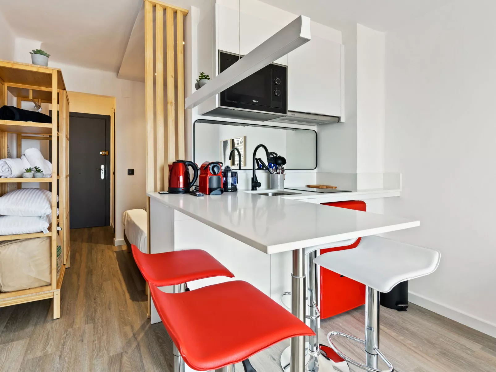 WELCS ESTUDIO 070 EMP frente al Mar - Binnen