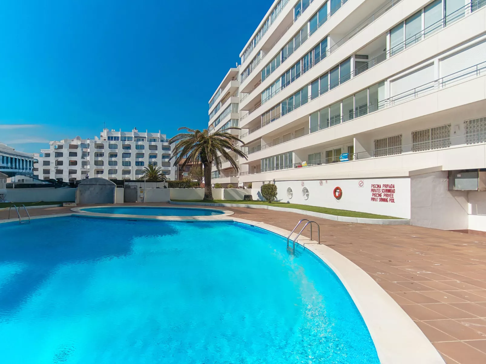 WELCS APARTAMENTO 224 EMP con TERRAZA - Buiten