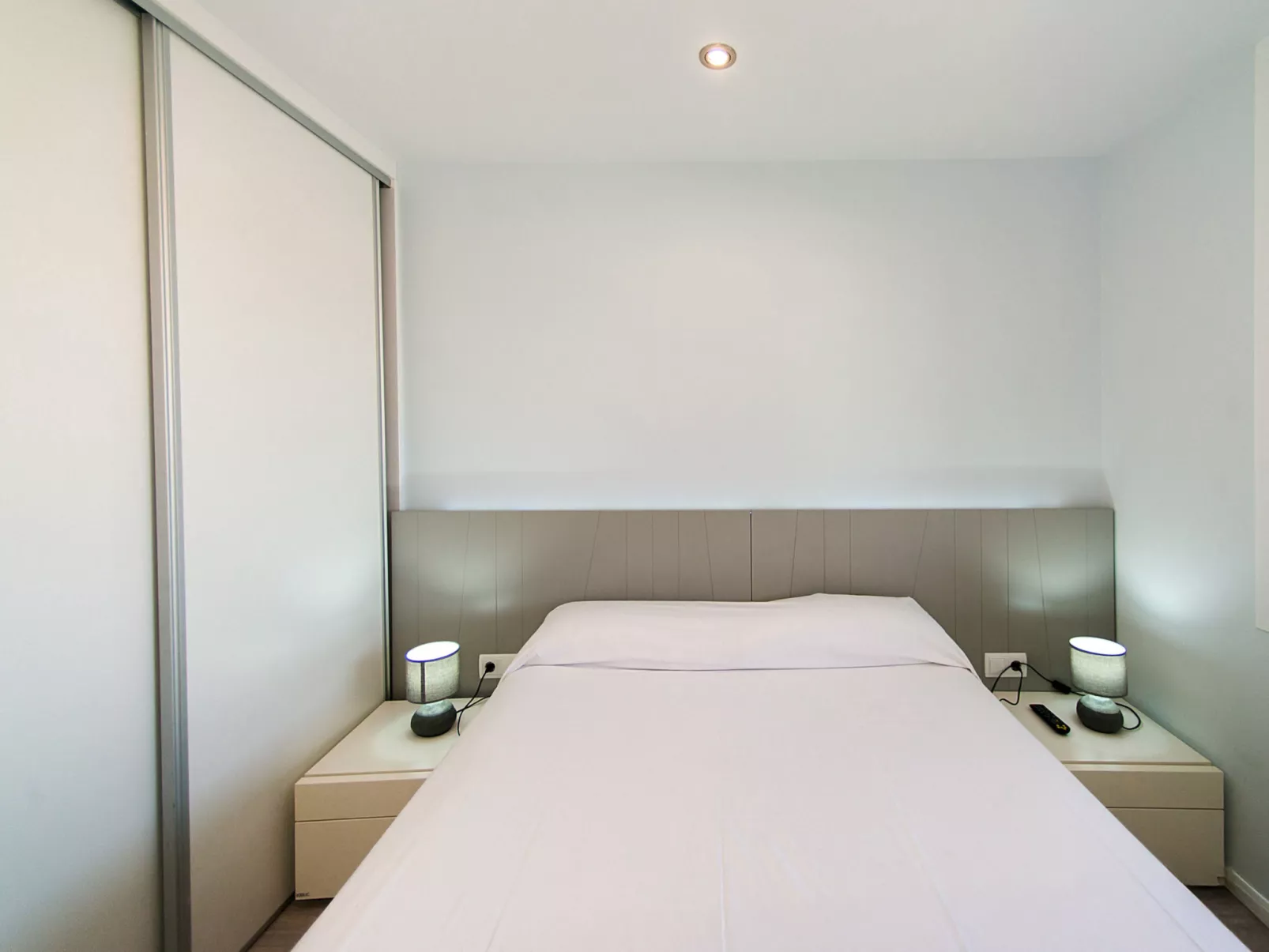 WELCS APARTAMENTO 264 EMP con vistas al canal - Binnen