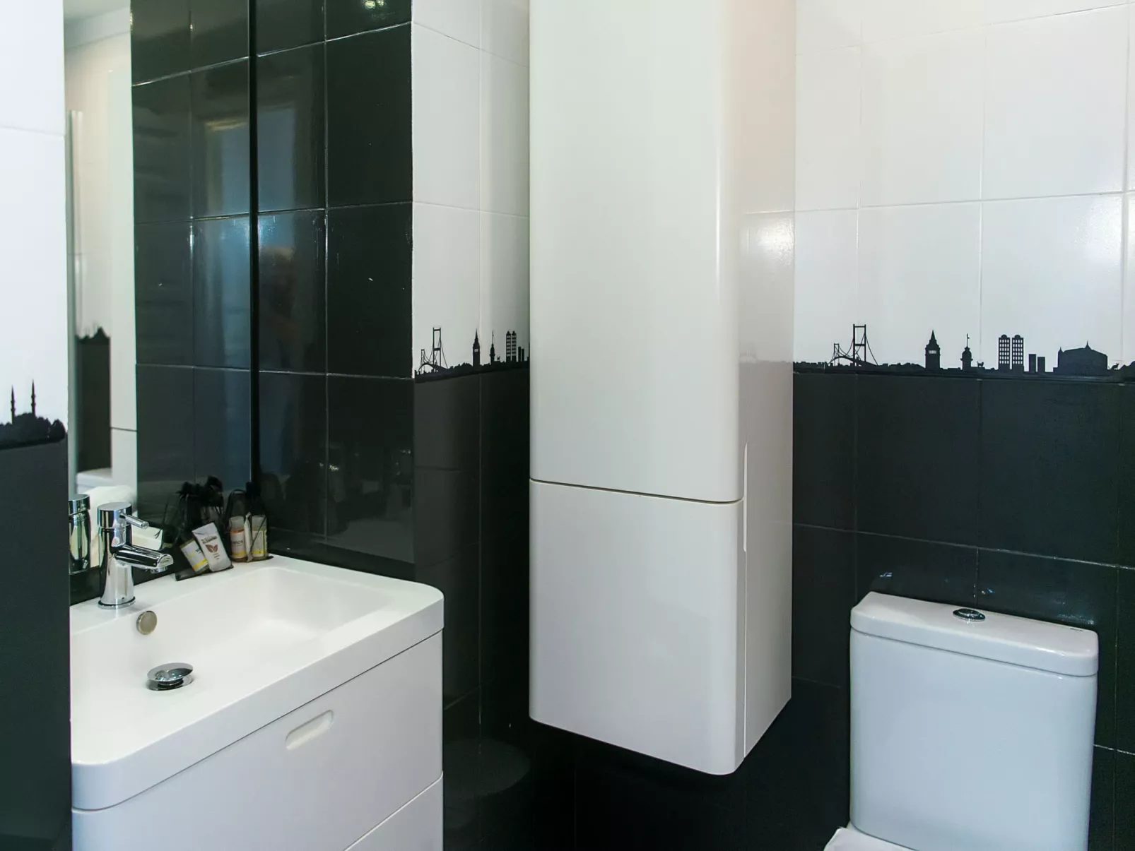 WELCS APARTAMENTO 059 EMP con vista al canal - Binnen