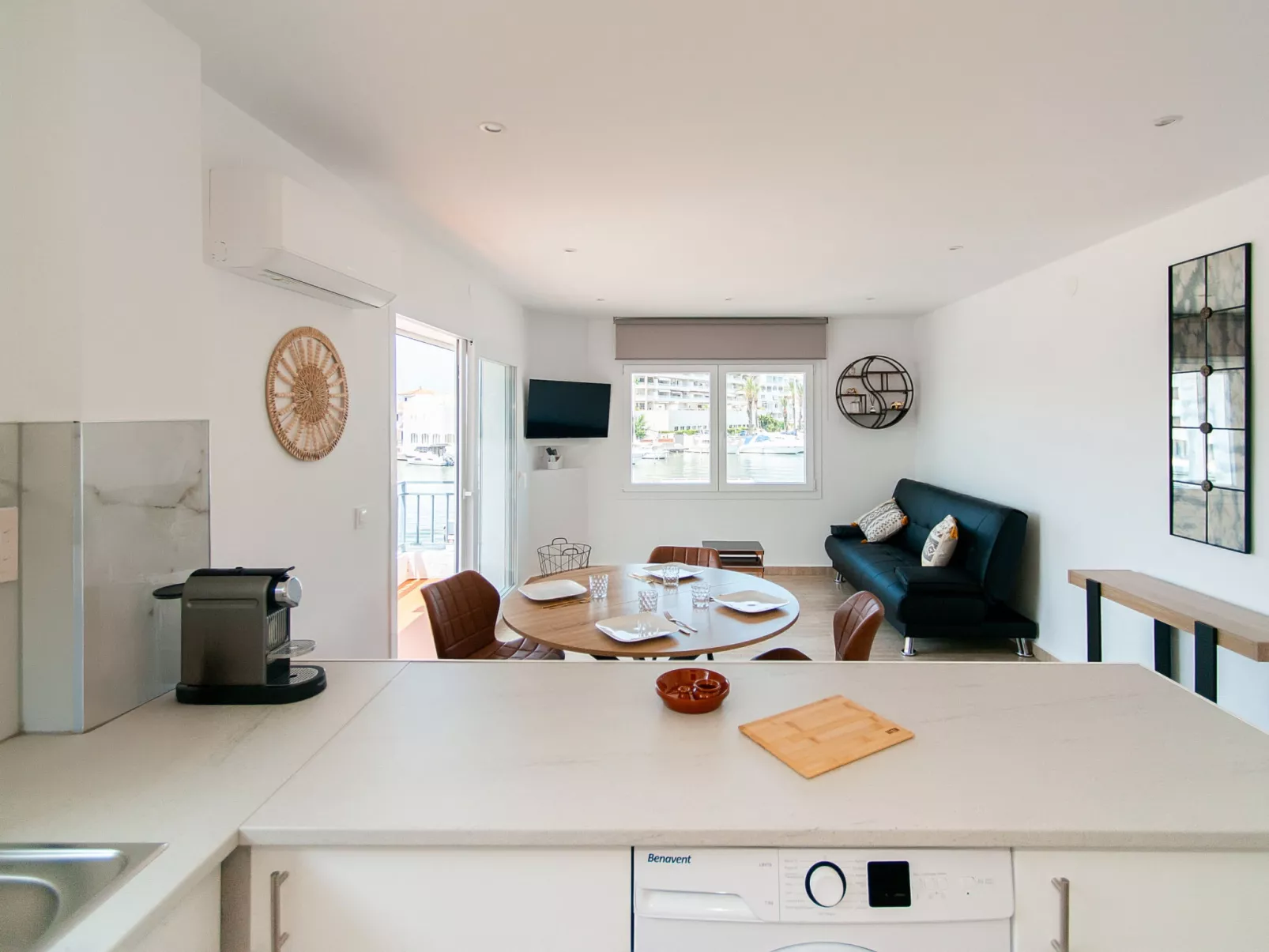 WELCS APARTAMENTO 263 EMP con vistas al canal - Binnen