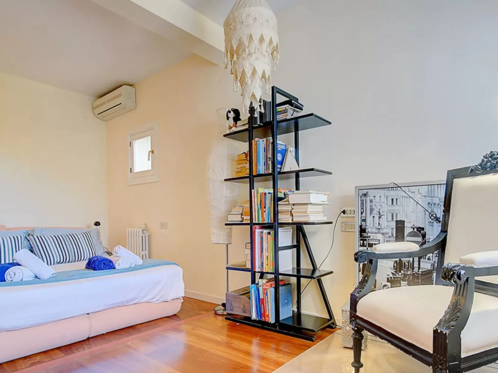 VILLA BONANOVA STYLE - Binnen