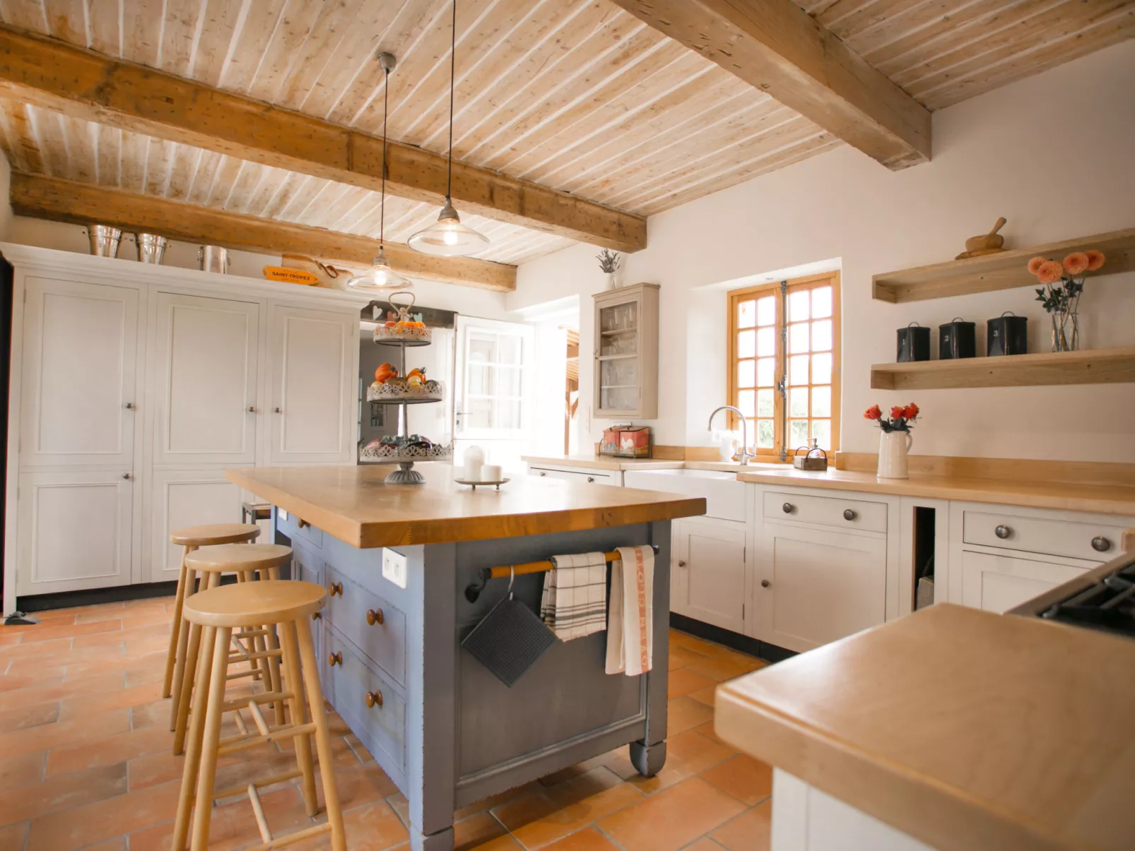 LI SIAN BEN - Binnen