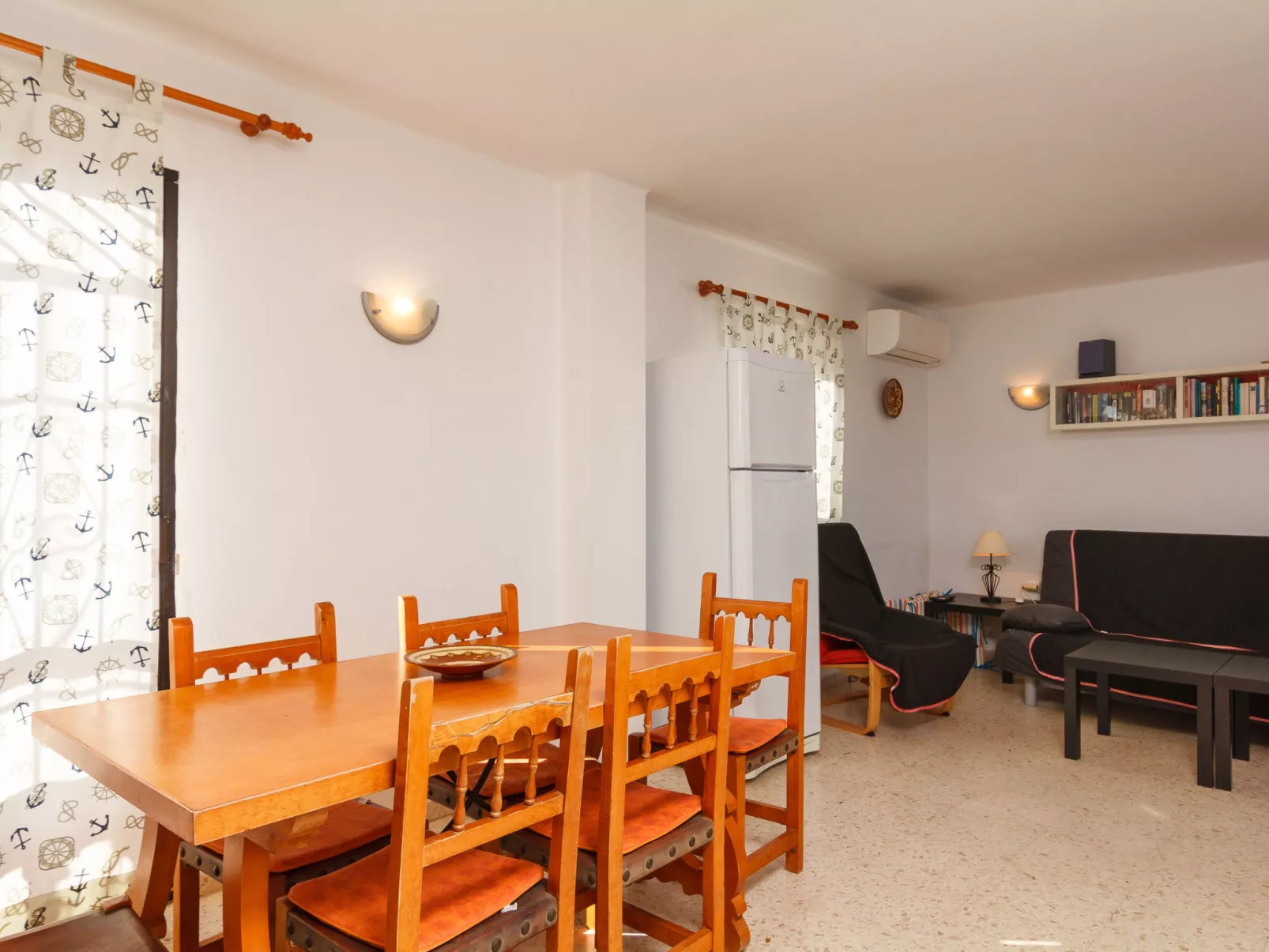 Capistrano Playa 703 by Casasol - Binnen