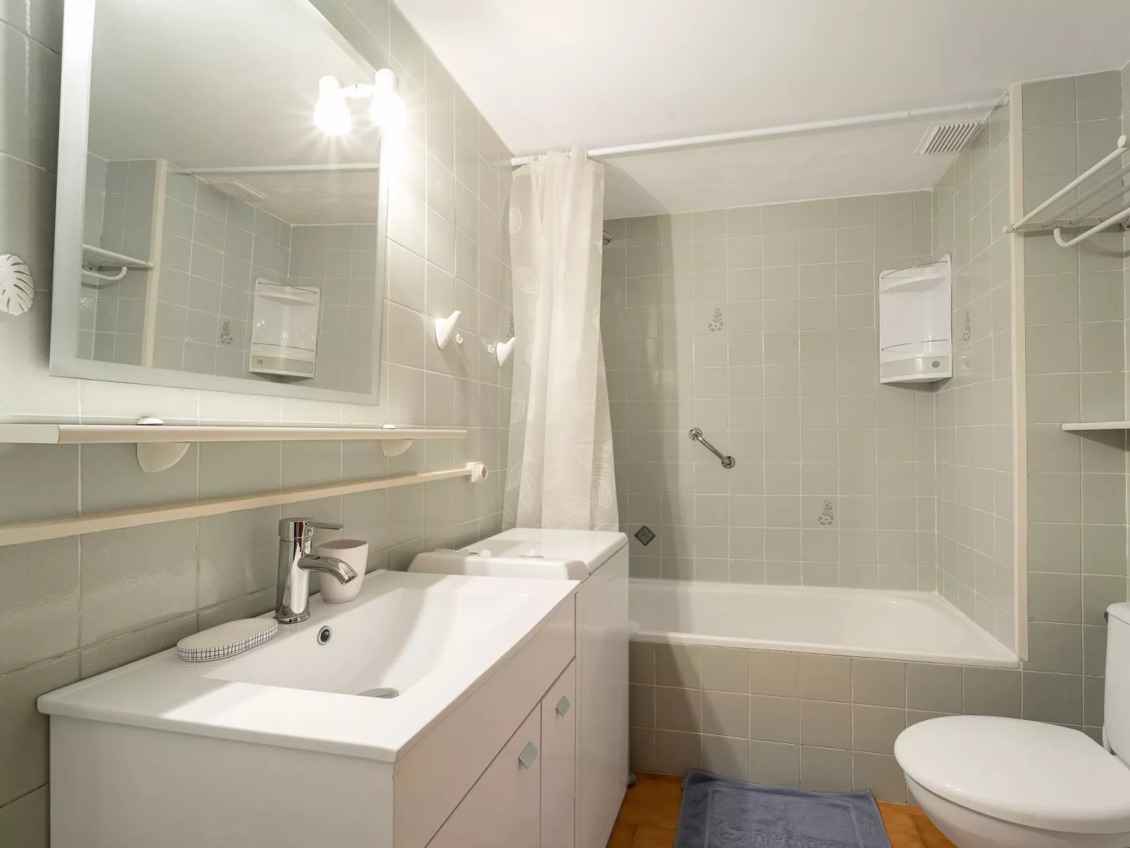 WELCS ESTUDIO 161 EMP frente al canal - Binnen