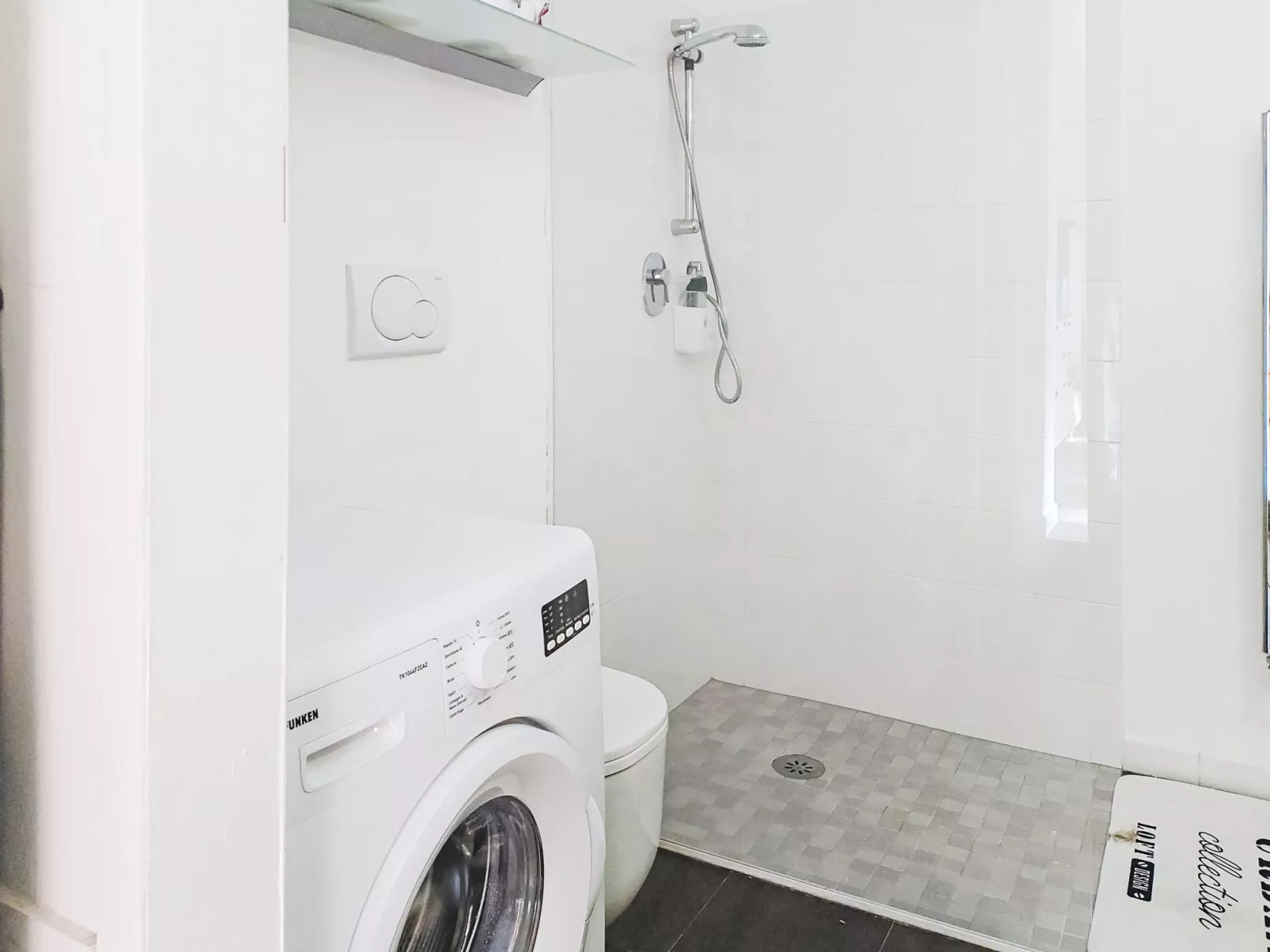 Lake & Pool - Binnen