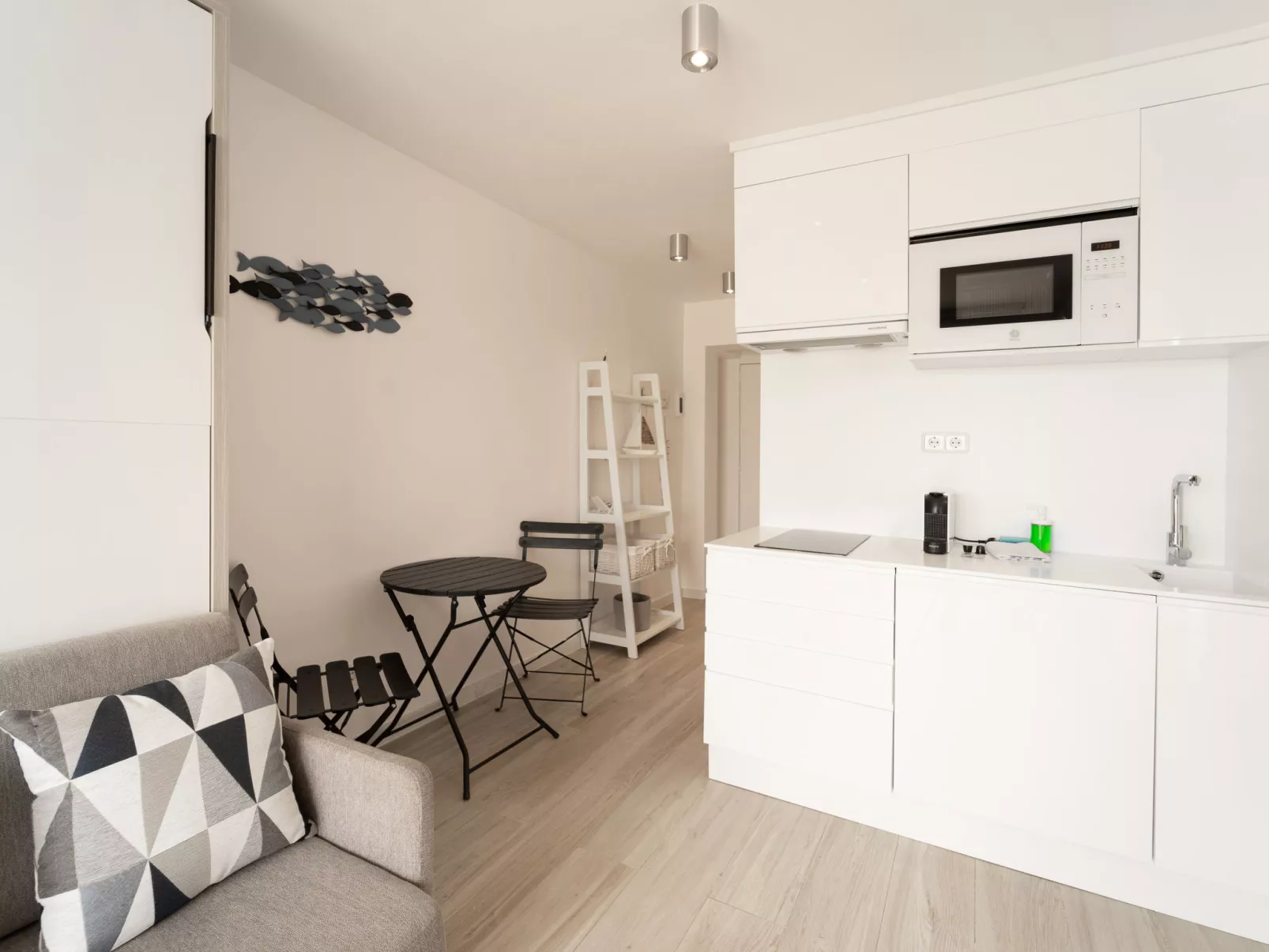 WELCS ESTUDIO 131 EMP cerca del mar - Binnen