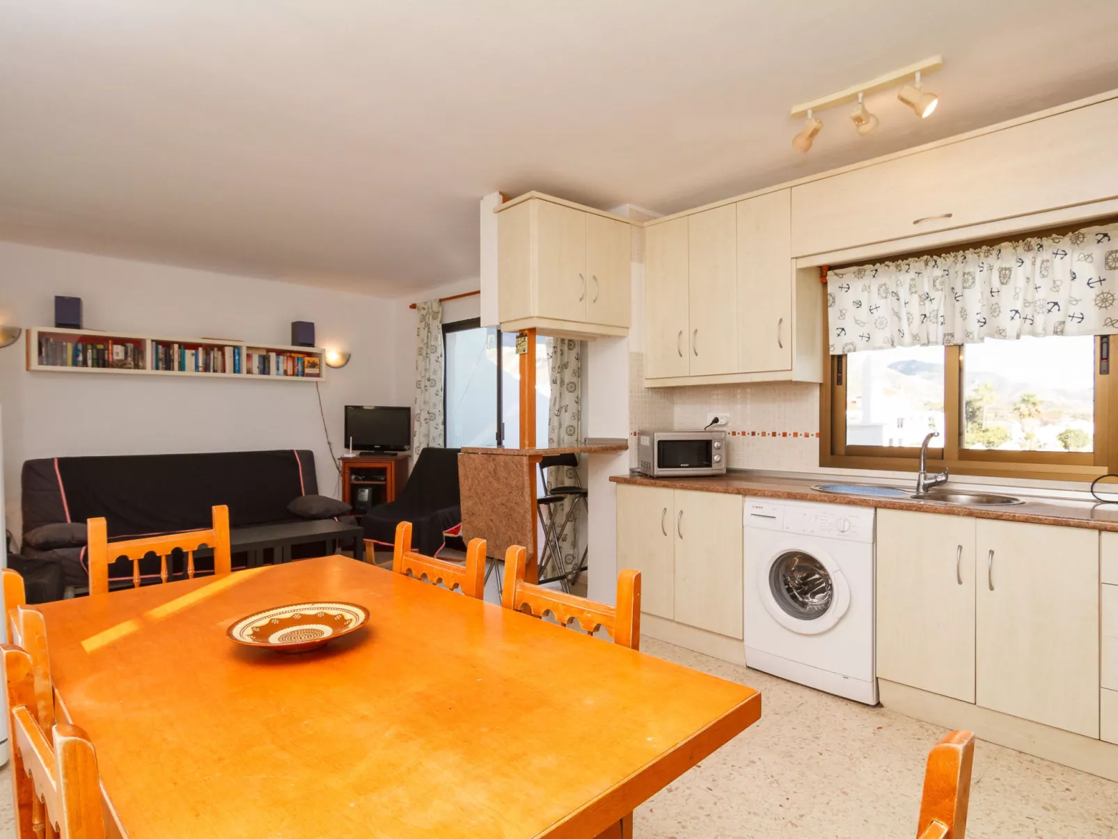 Capistrano Playa 703 by Casasol - Binnen