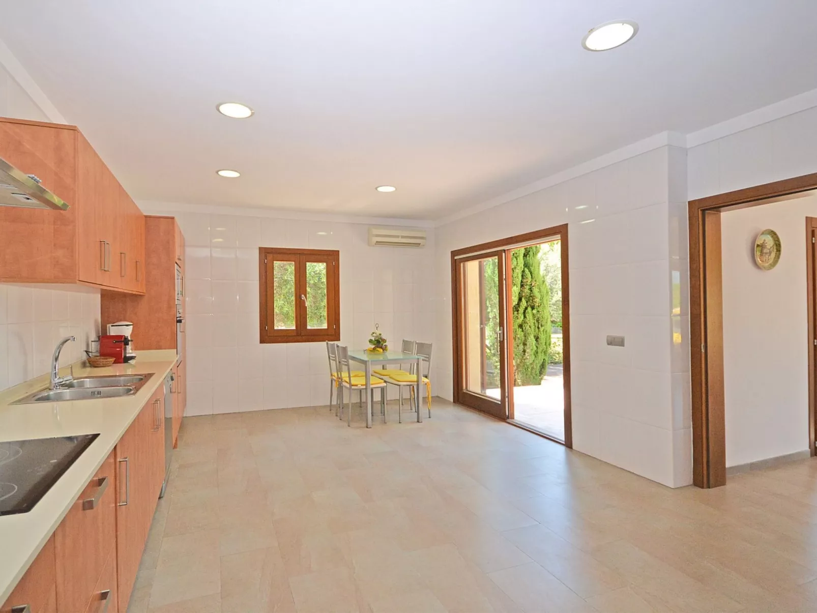 Santa Maria - Binnen