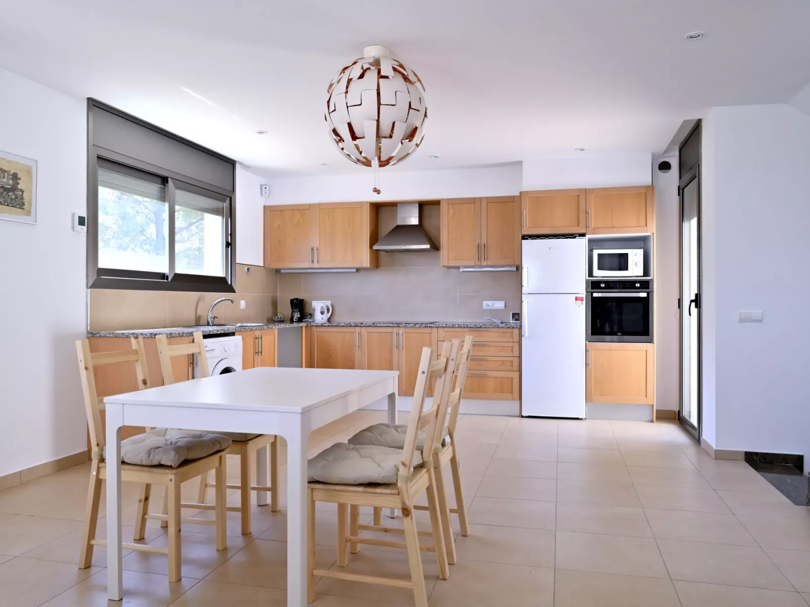 WELCS VILLA MODERNA 031 EMP con Piscina y Vistas - Binnen