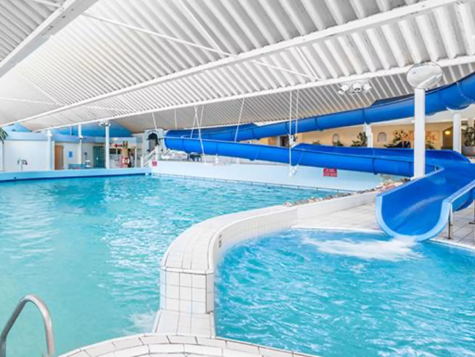 RBR 244 - Beach Resort Kamperland - Buiten
