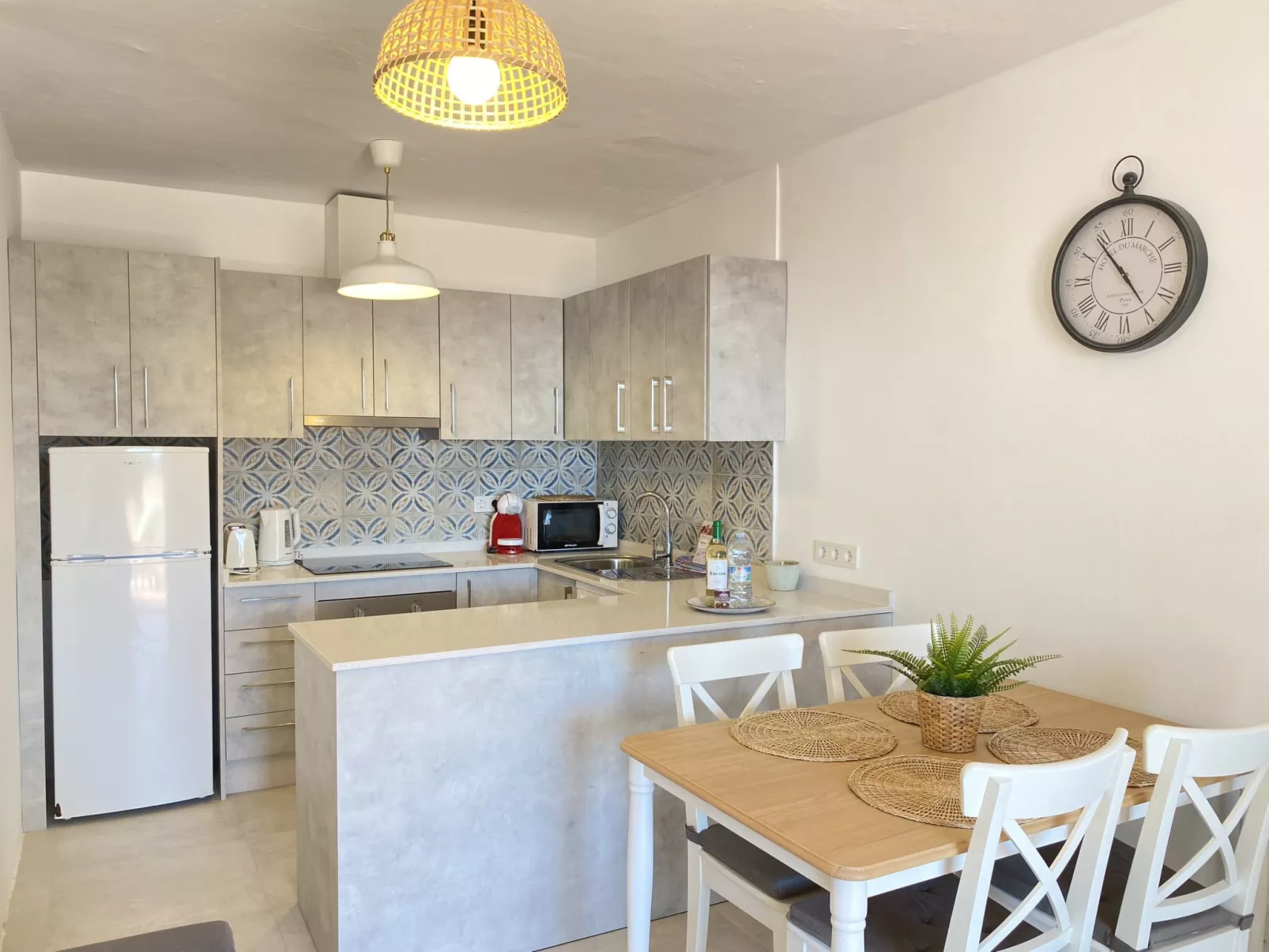 Capuchinos 56 San Juan Capistrano by Casasol - Binnen