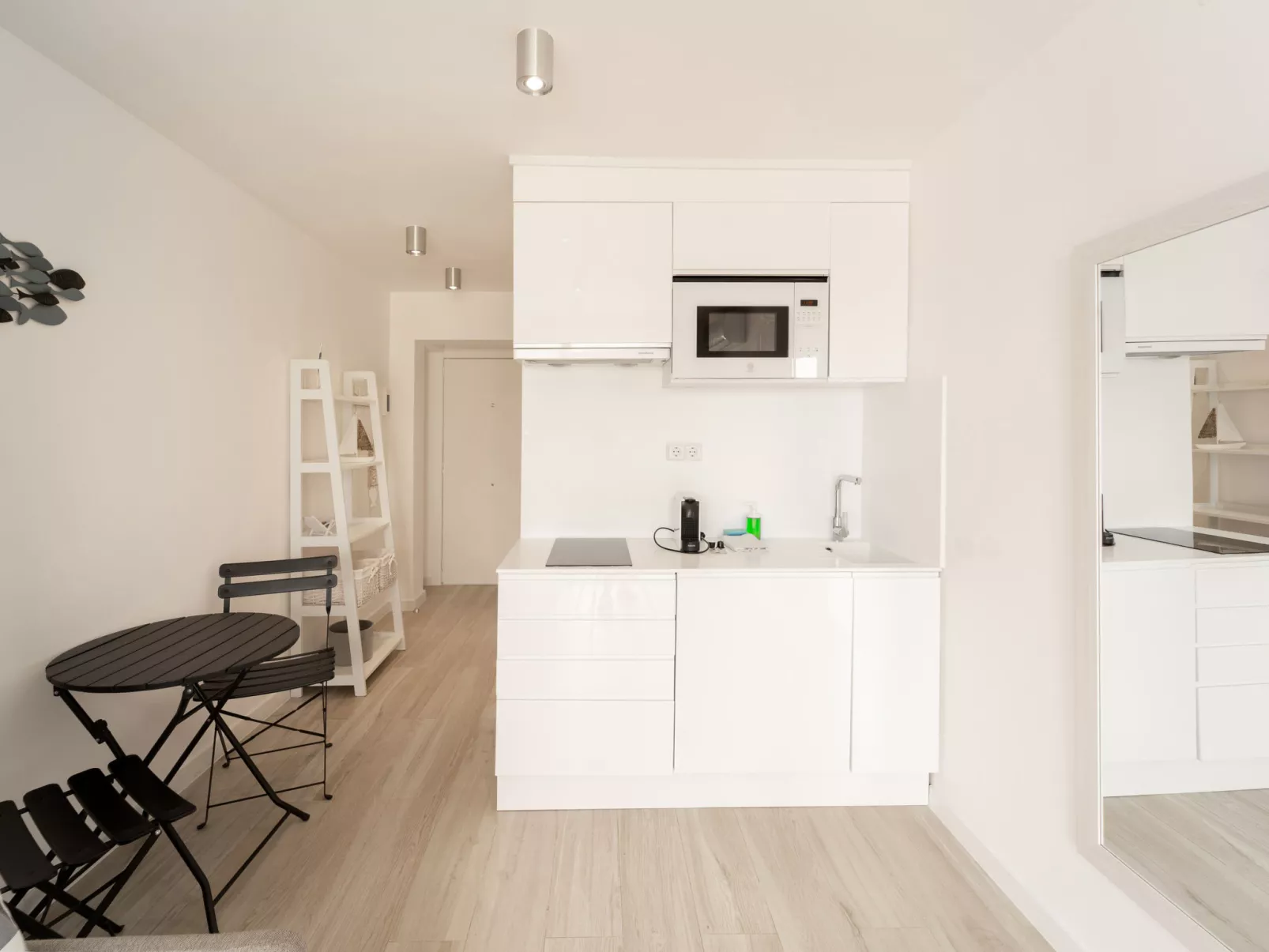 WELCS ESTUDIO 131 EMP cerca del mar - Binnen