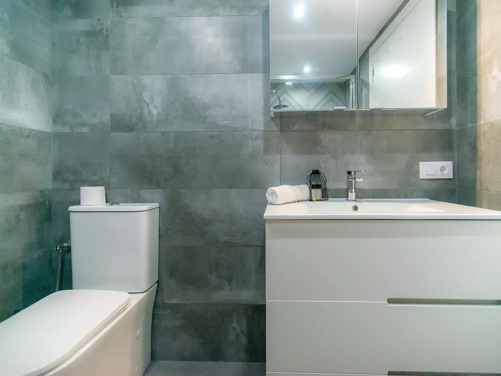 WELCS APARTAMENTO 255 EMP con terraza con vista - Binnen