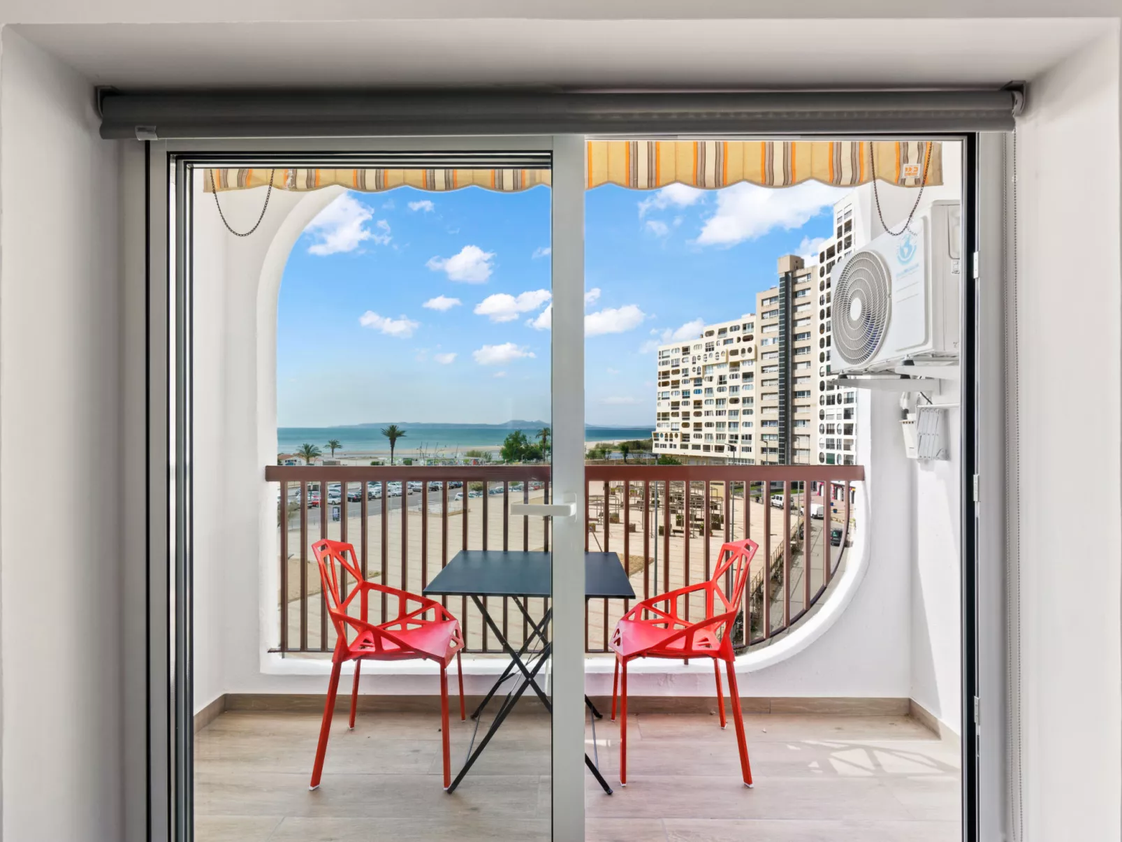 WELCS ESTUDIO 070 EMP frente al Mar - Buiten