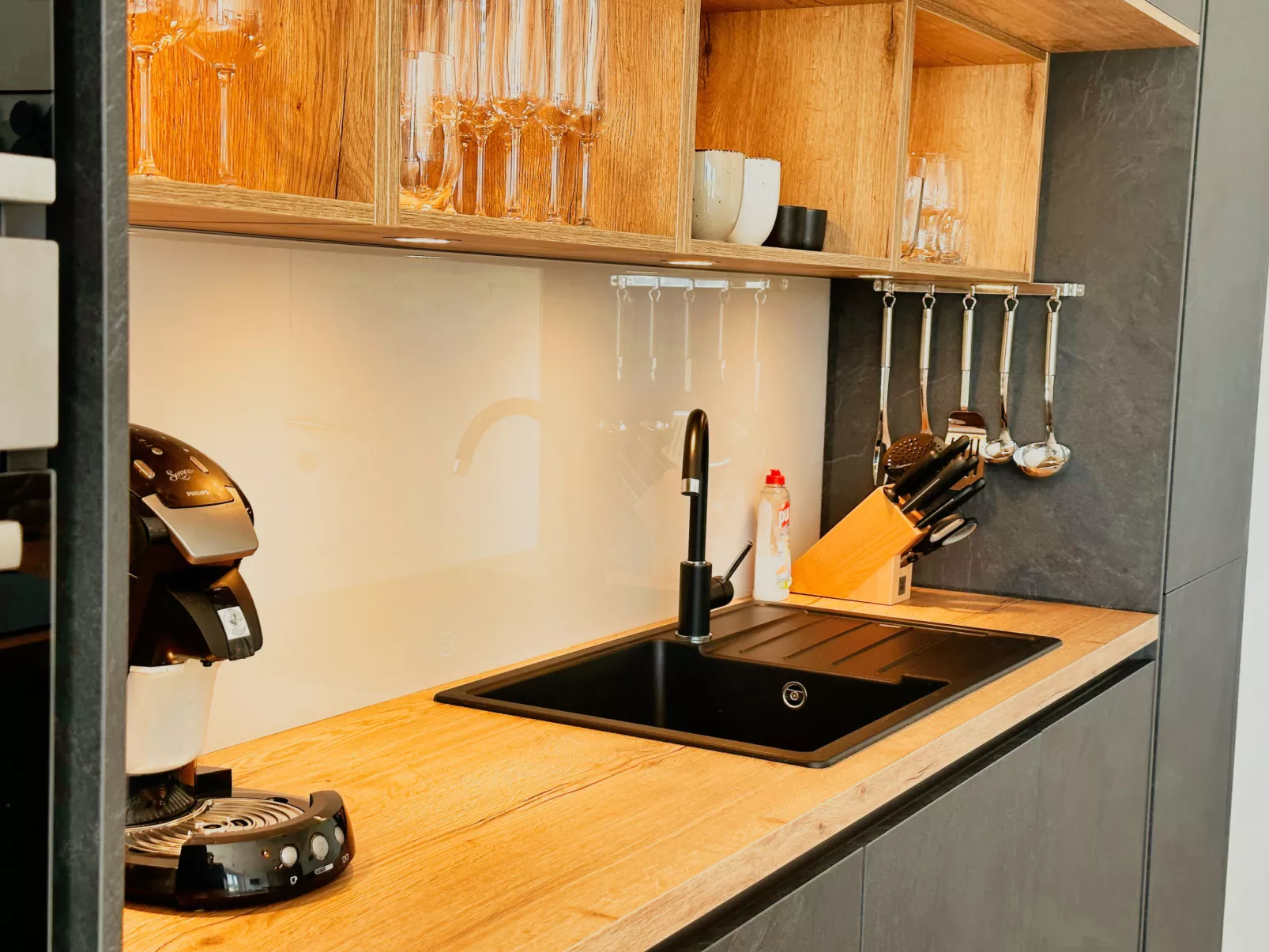 Primosten Hills - North - Binnen