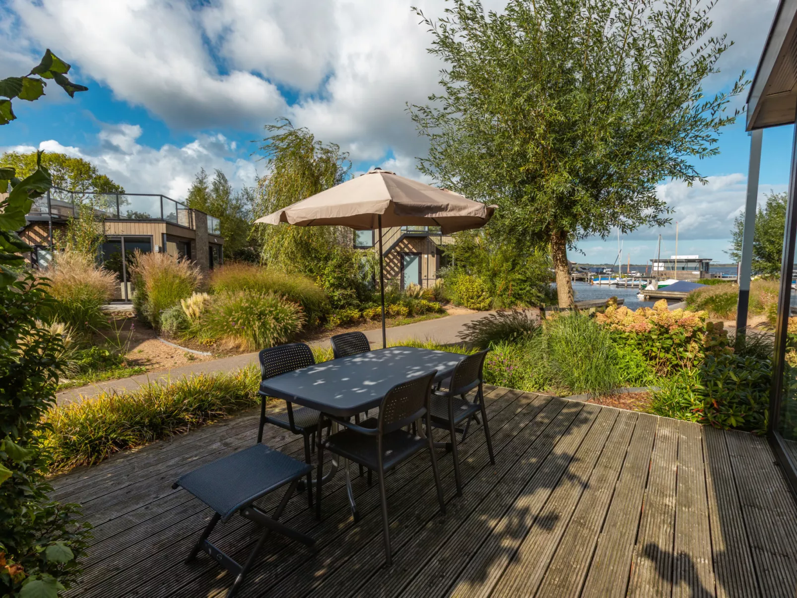 Vakantiepark Wiedense meren - Chalet Comfort - Buiten
