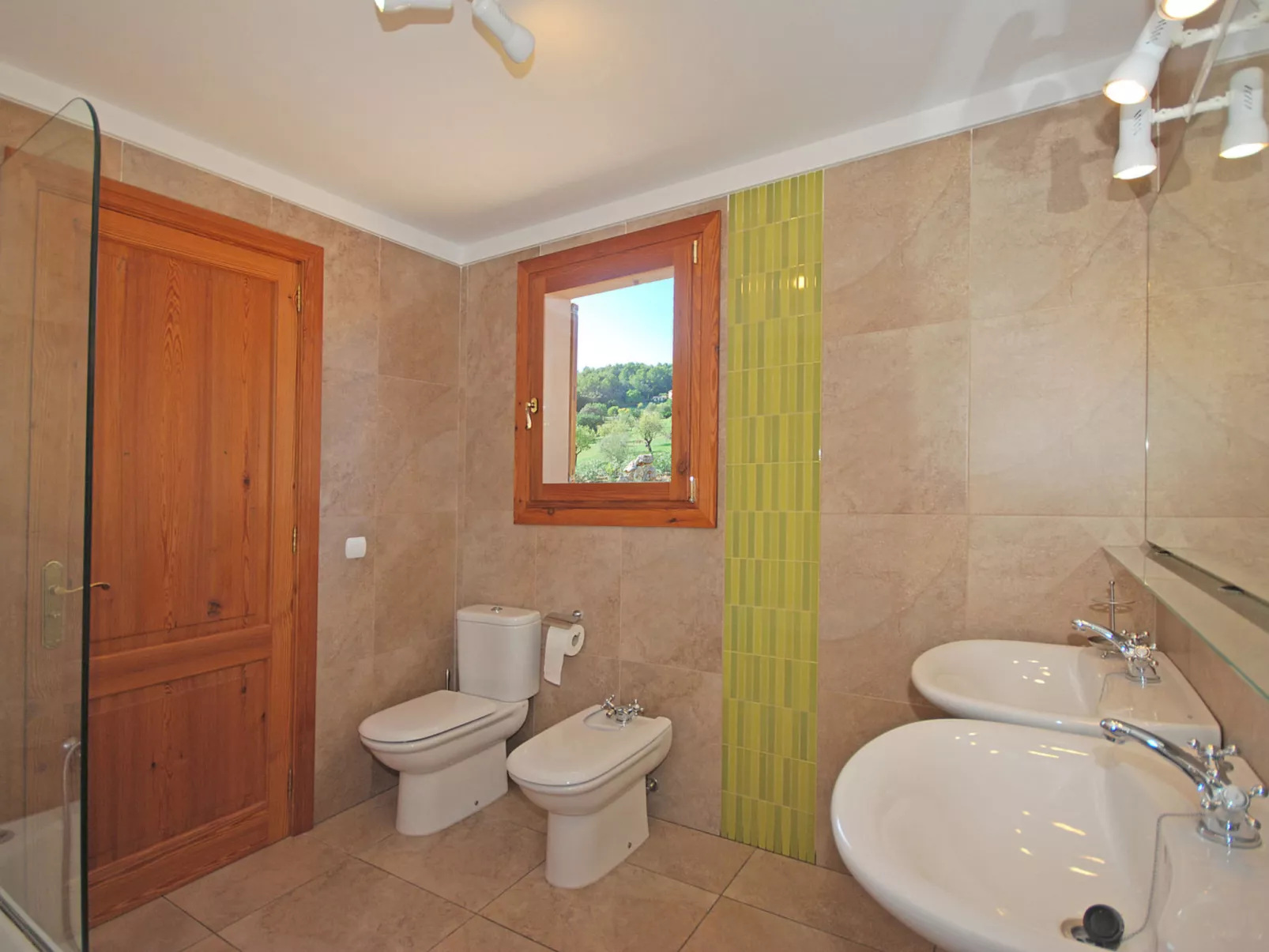 Pla de ses rotes - Binnen