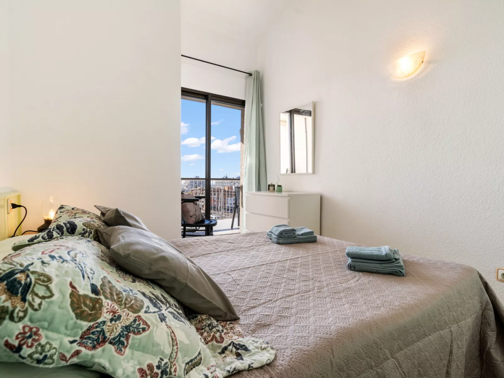 WELCS APARTAMENTO 216 EMP Frente con Terraza - Binnen