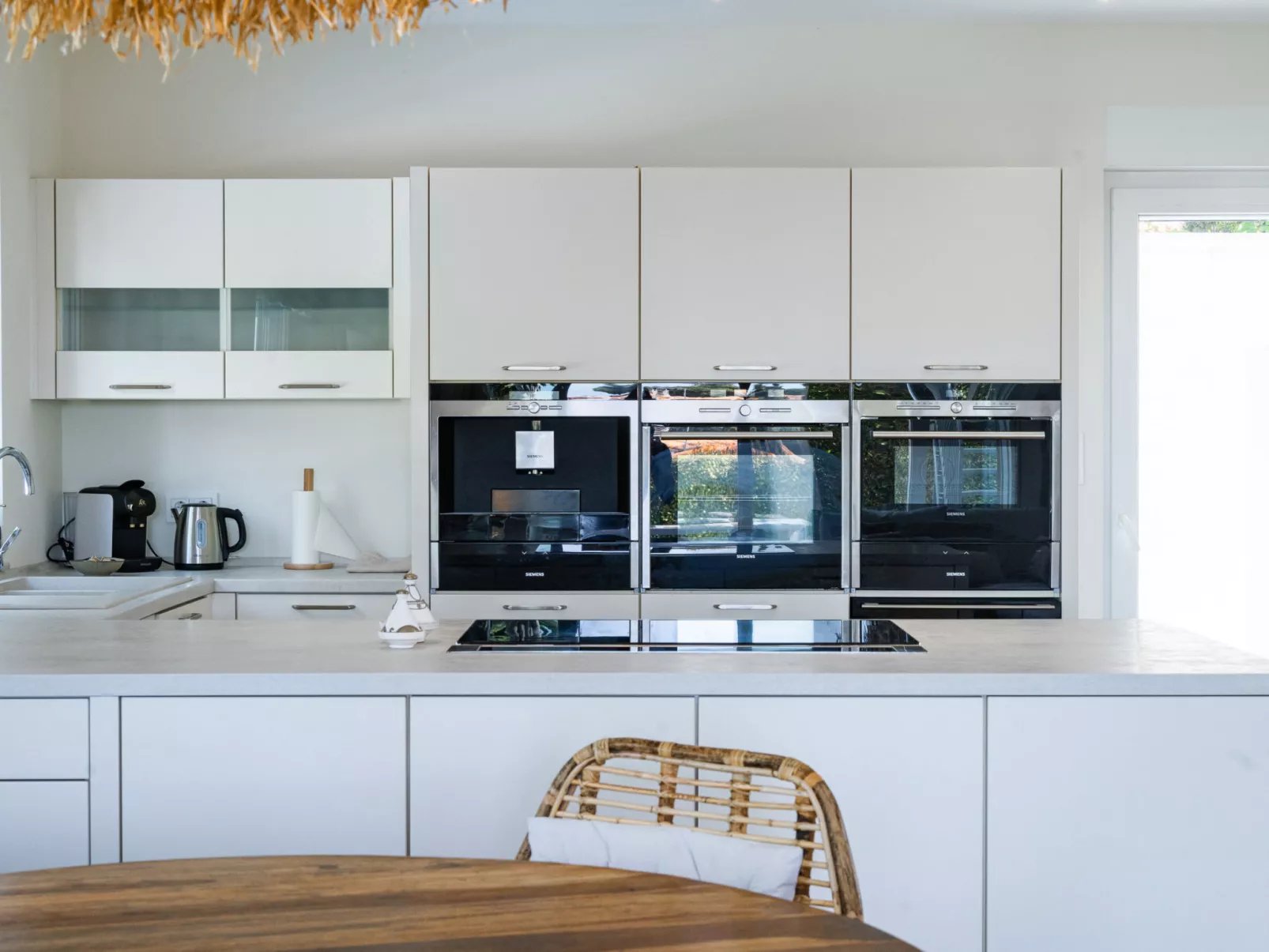 Villa Madrugada, beachside villa in Costabella - Buiten