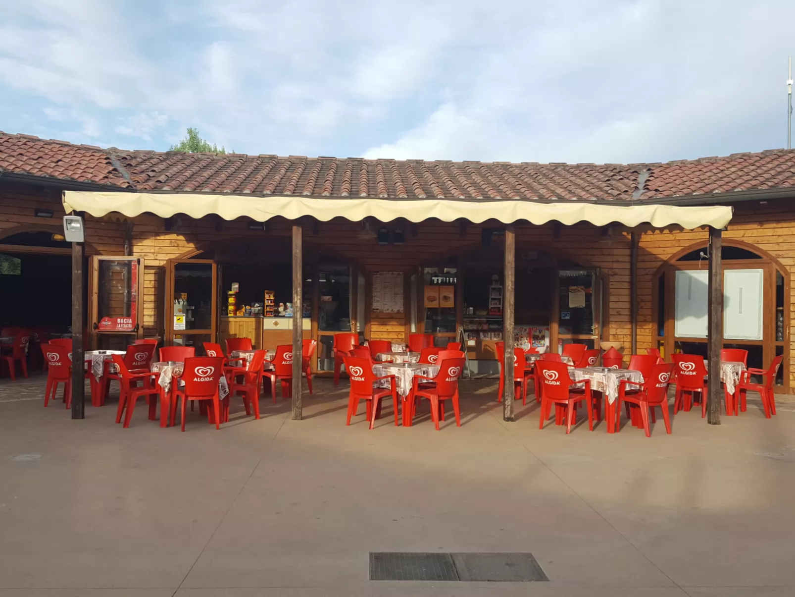 Camping Paradiso - Aranciona 7 - Binnen