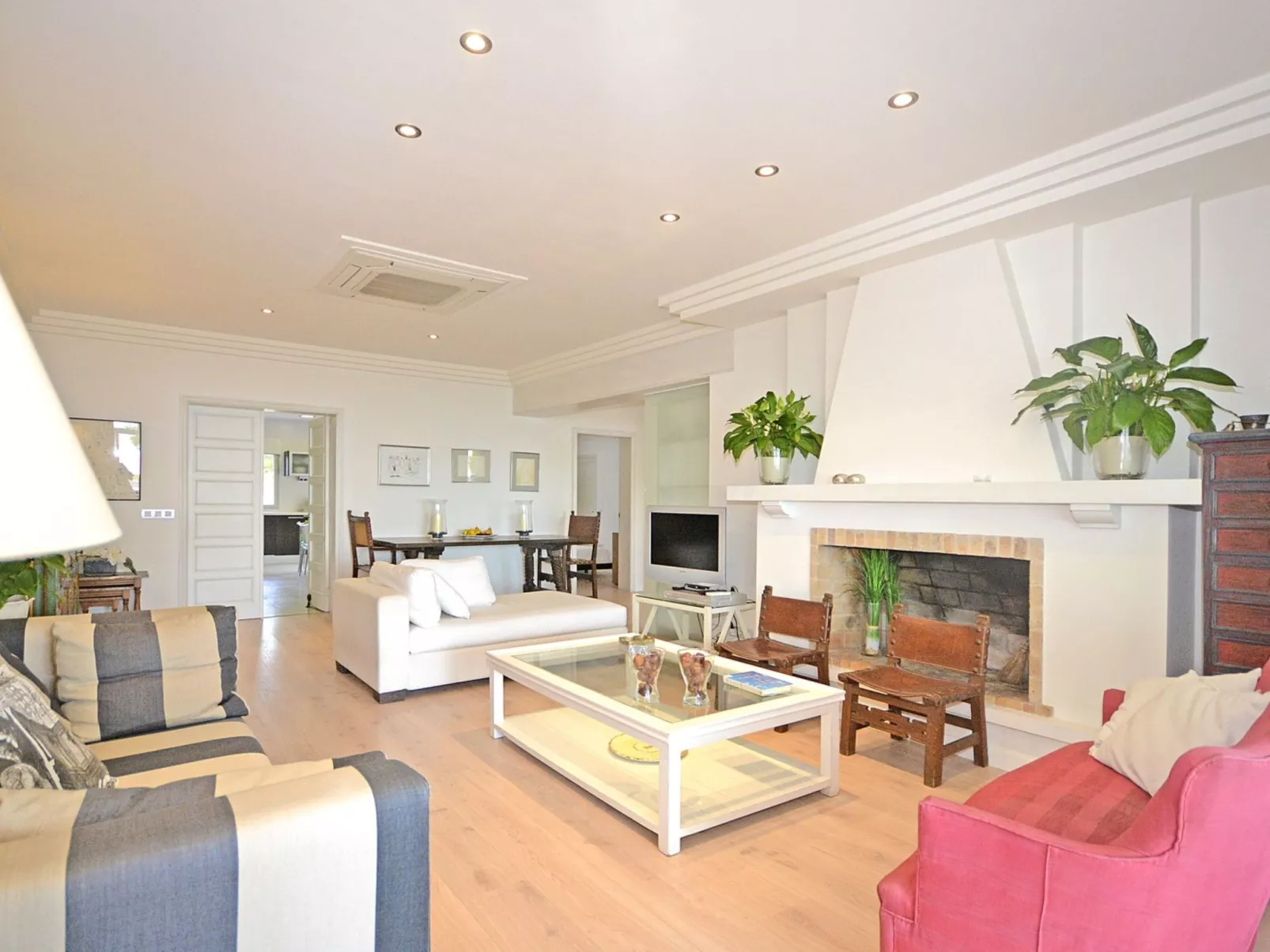 Llenaire - Xata - Binnen