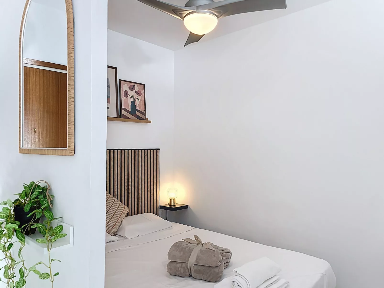 WELCS ESTUDIO 266 EMP con vista al mar - Binnen