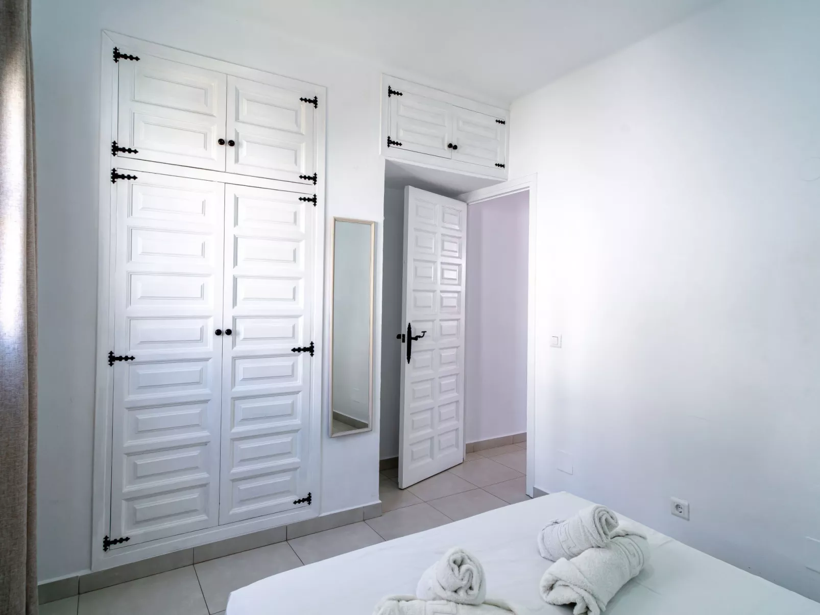 Hibiscos Seaview Terrace by Casasol - Binnen