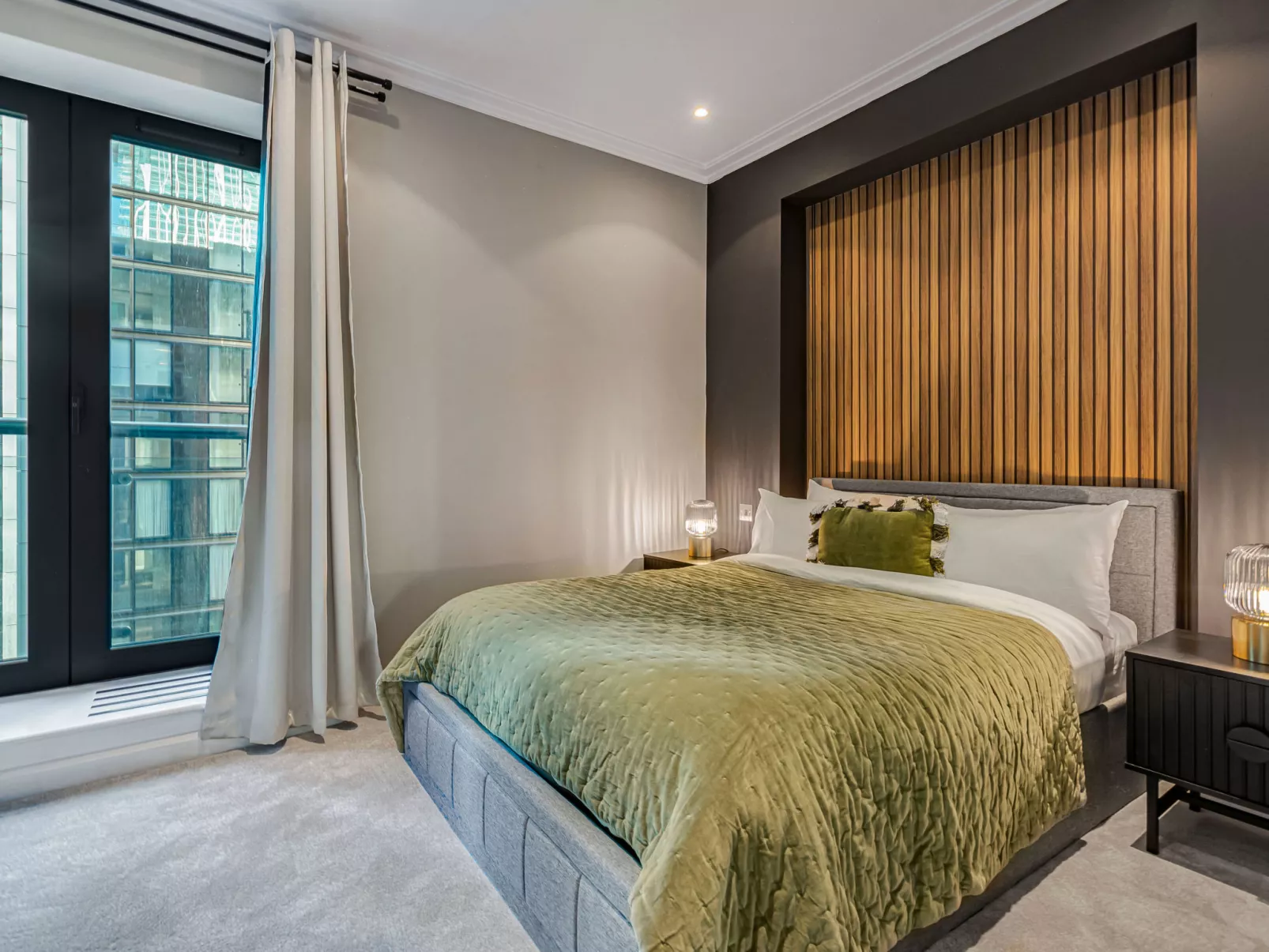 Discovery Apartments - Binnen