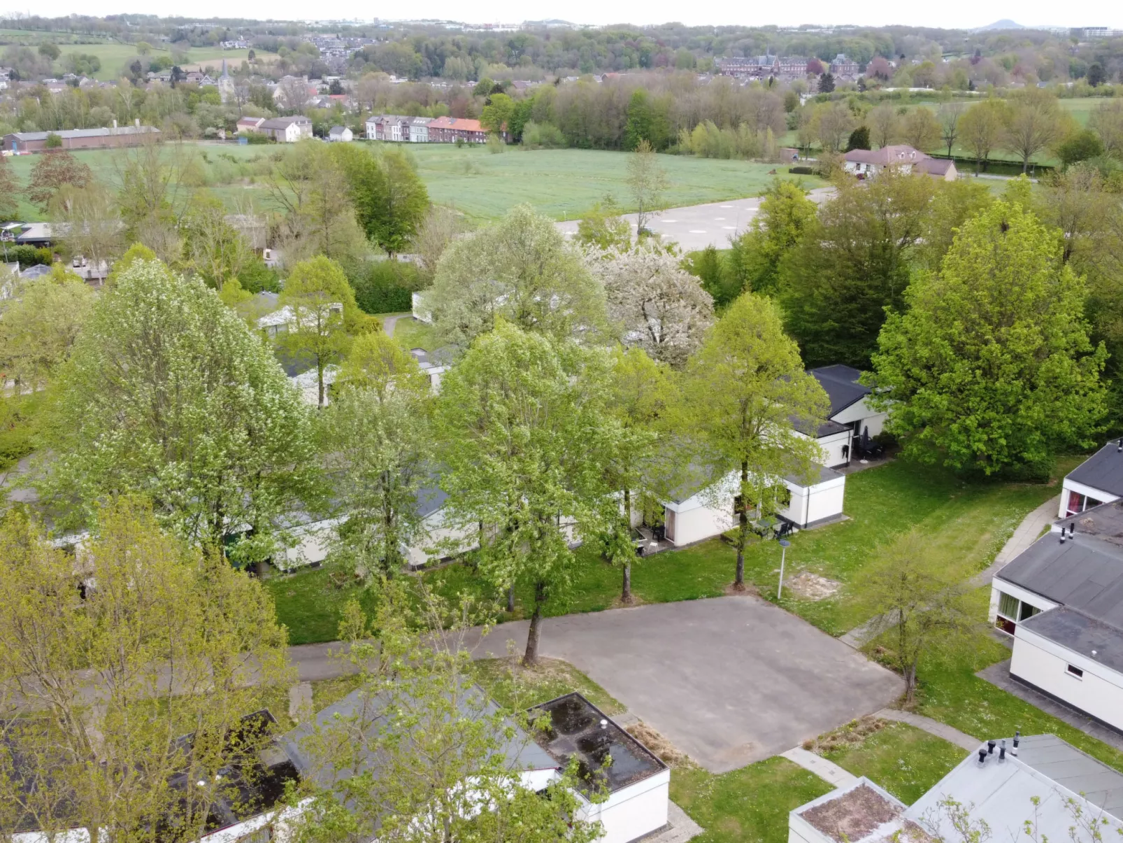 Bungalowpark Simpelveld - Castra 33 - Buiten