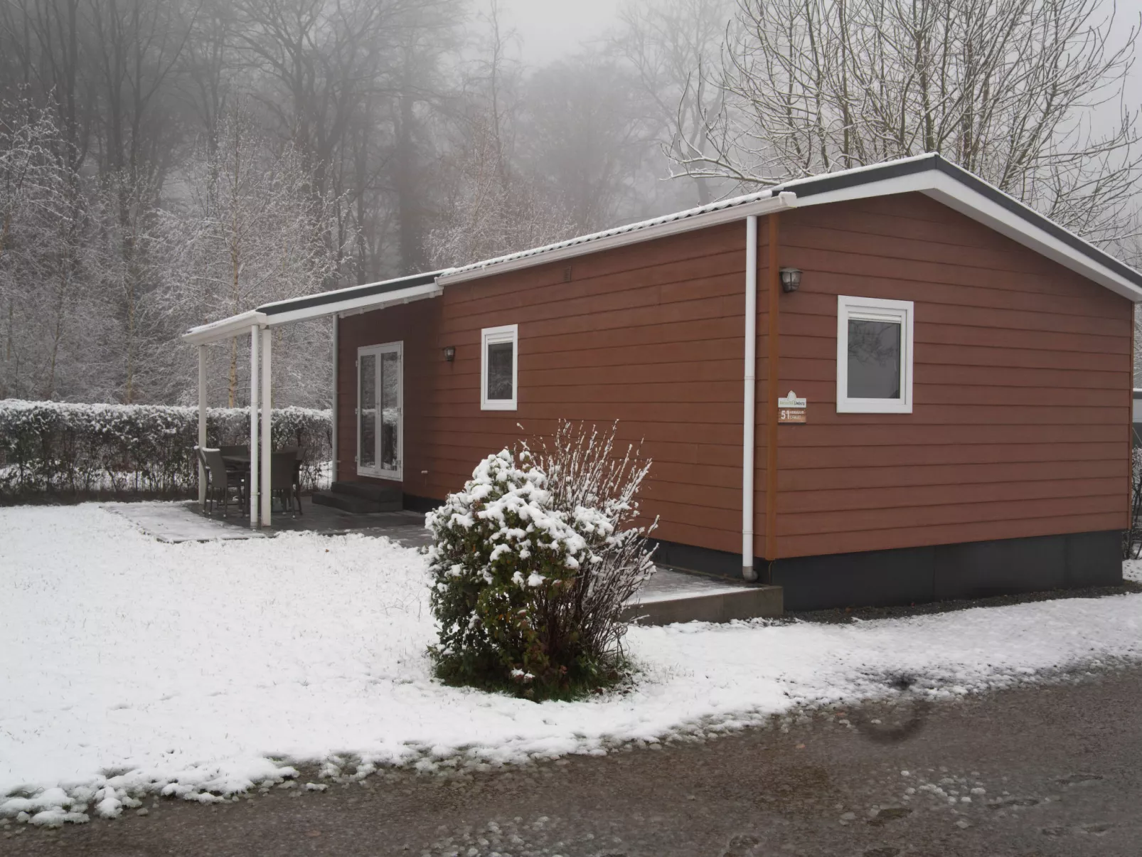 Camping Natuurlijk Limburg - Chalet 4 - Buiten