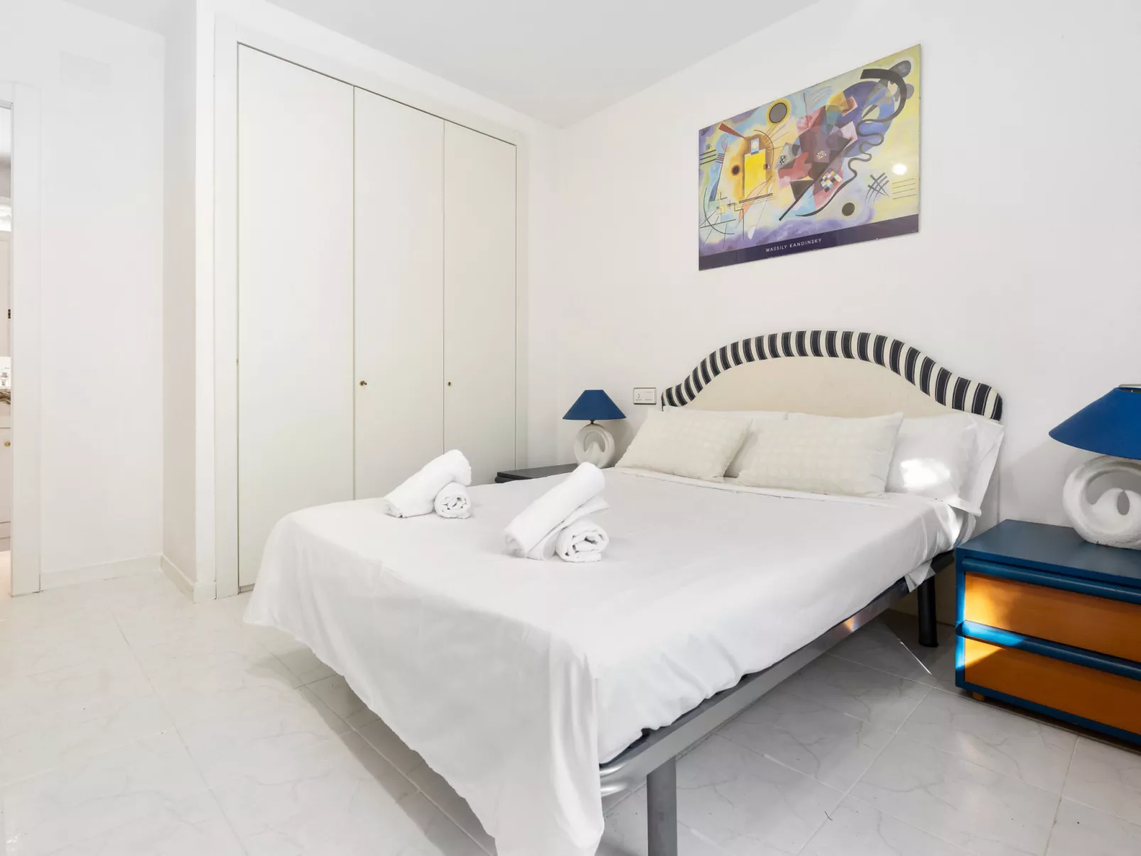 WELCS APARTAMENTO 170 PDA en el puerto - Binnen