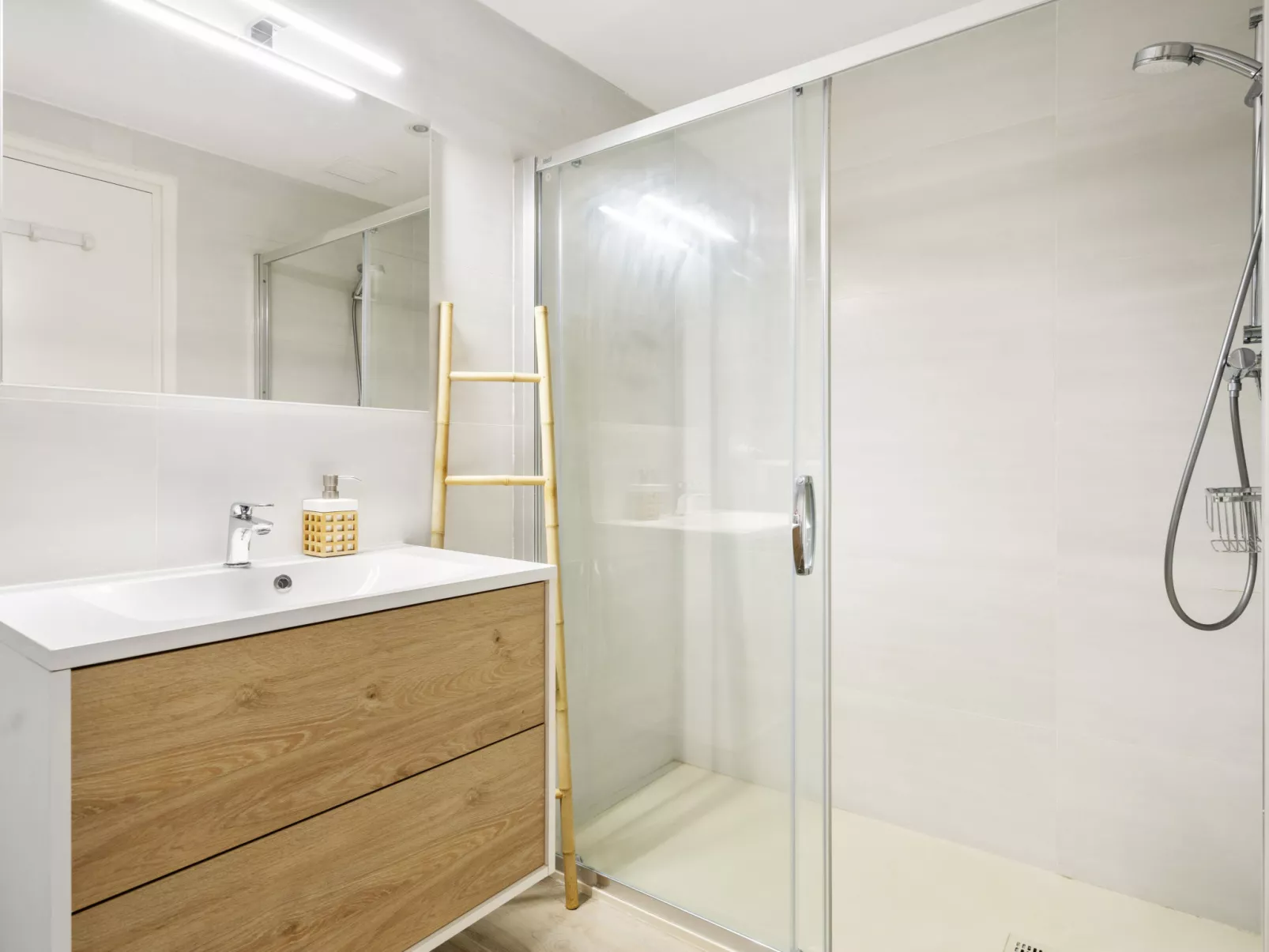 WELCS APARTAMENTO 101 EMP con vistas al Mar - Binnen