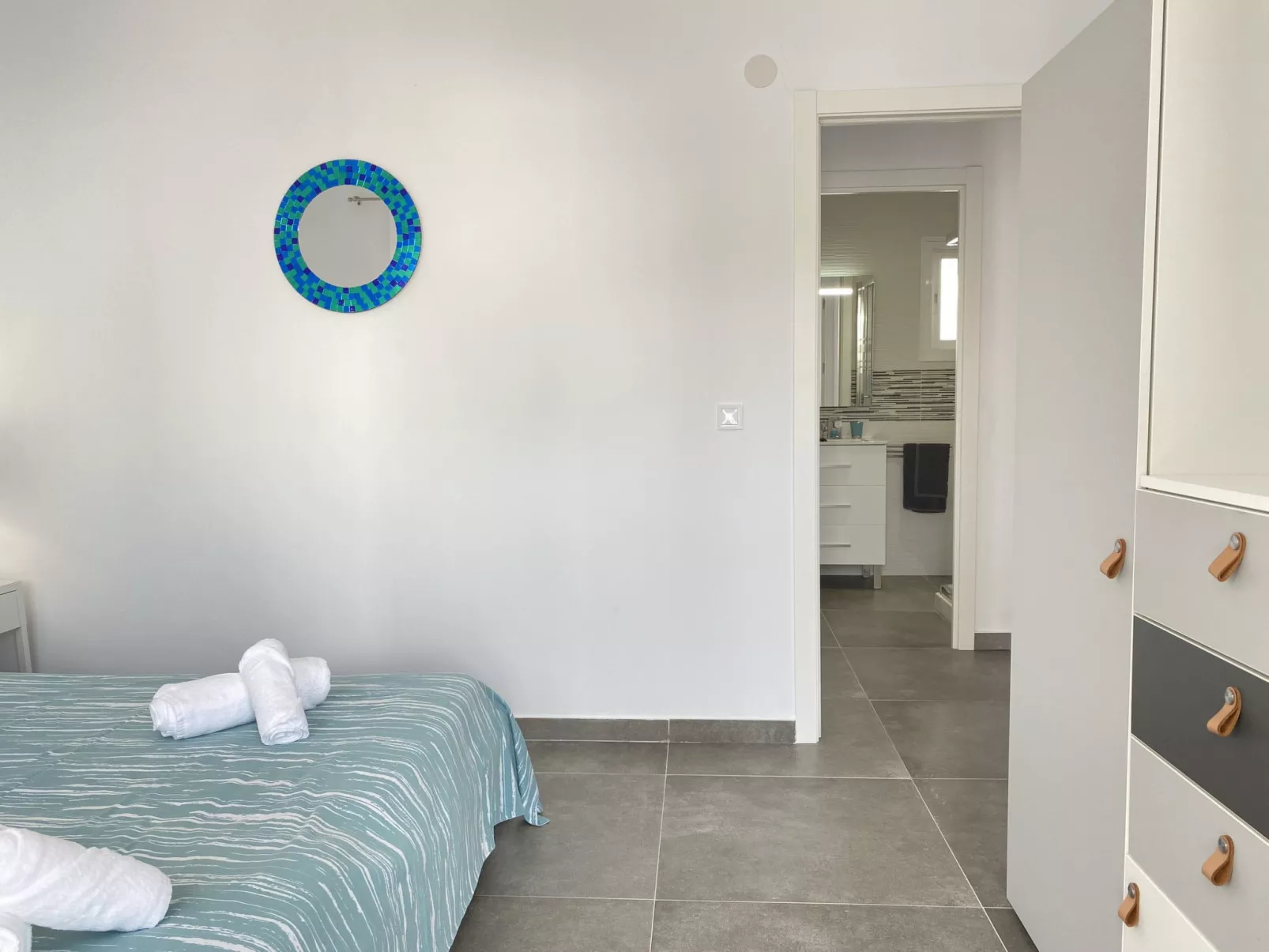 Casa Los Tejares by Casasol - Binnen