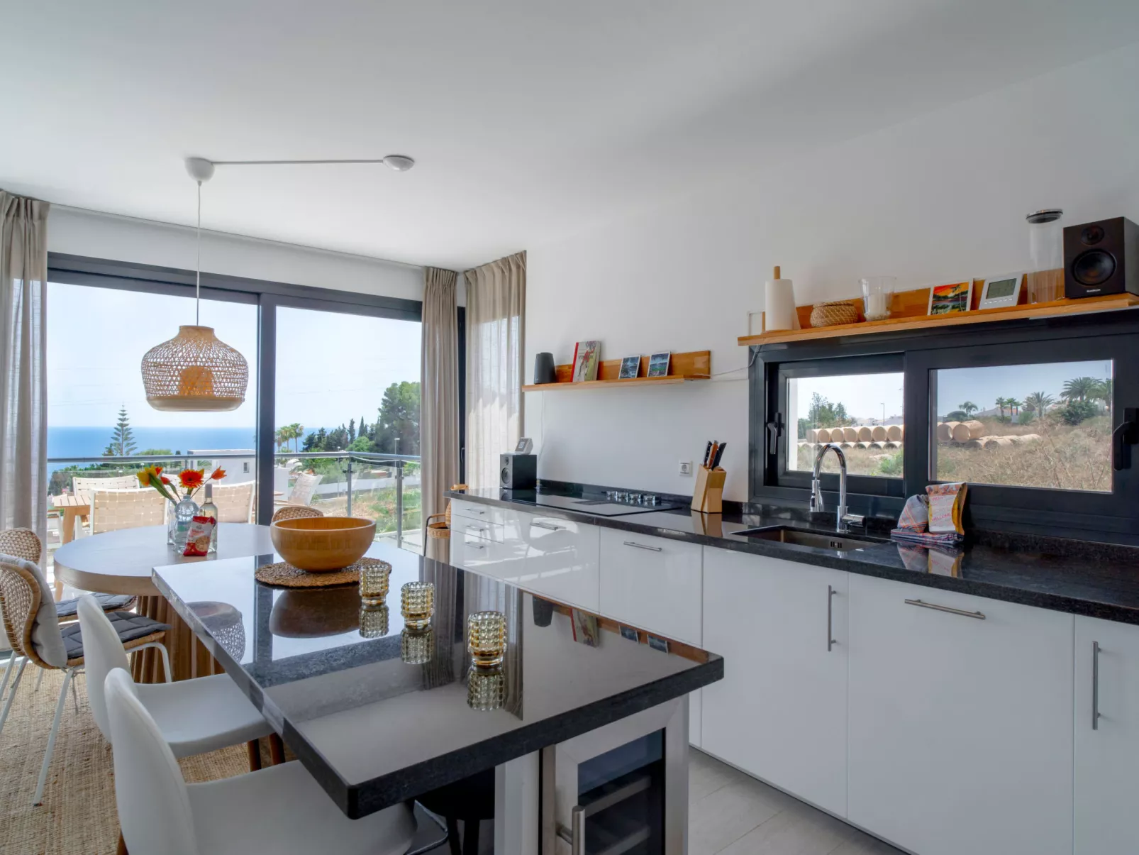 Villa Luxuria Private Pool by Casasol - Buiten