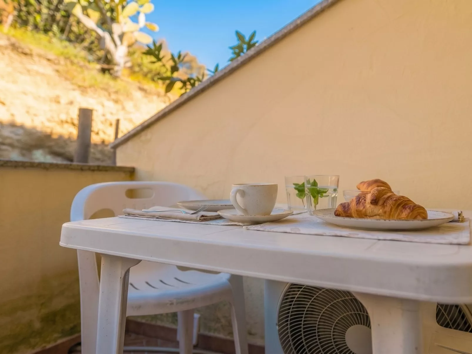 Cala Del Porto - Binnen