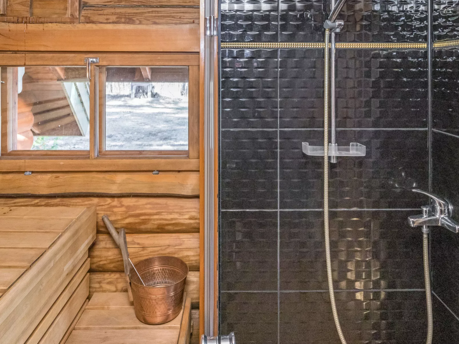 Peltoneuvos - Binnen