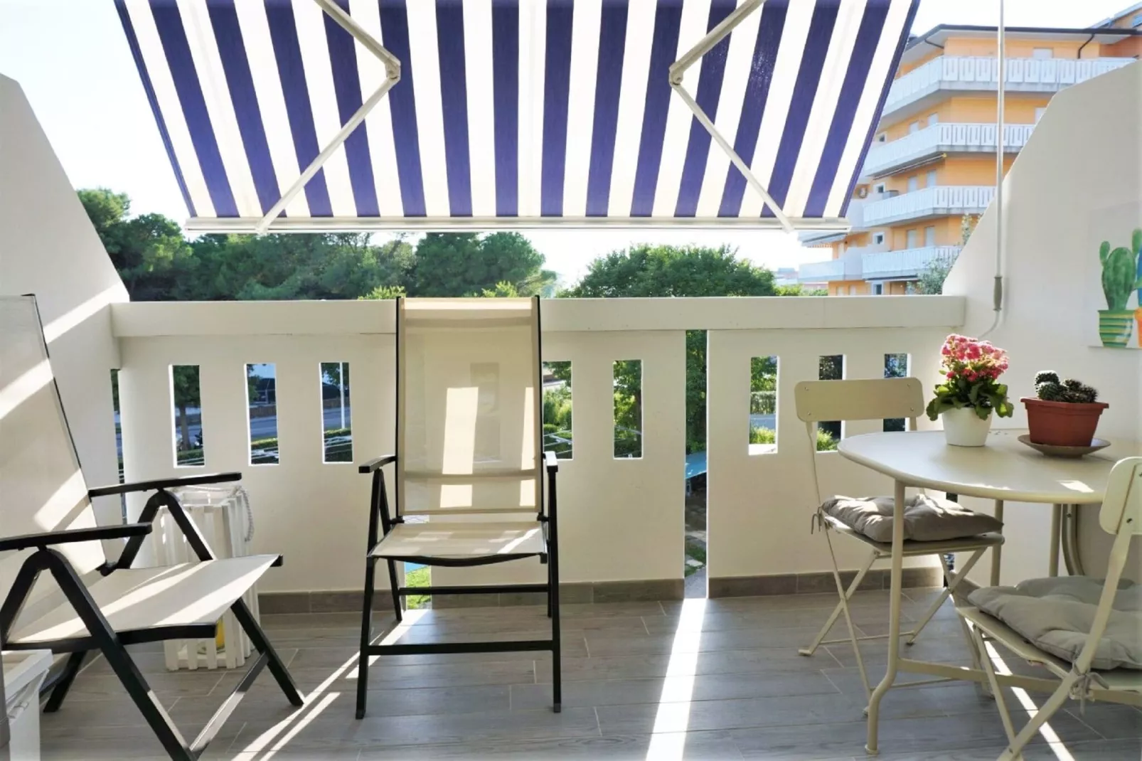 Portesin 22A-Terrasbalkon