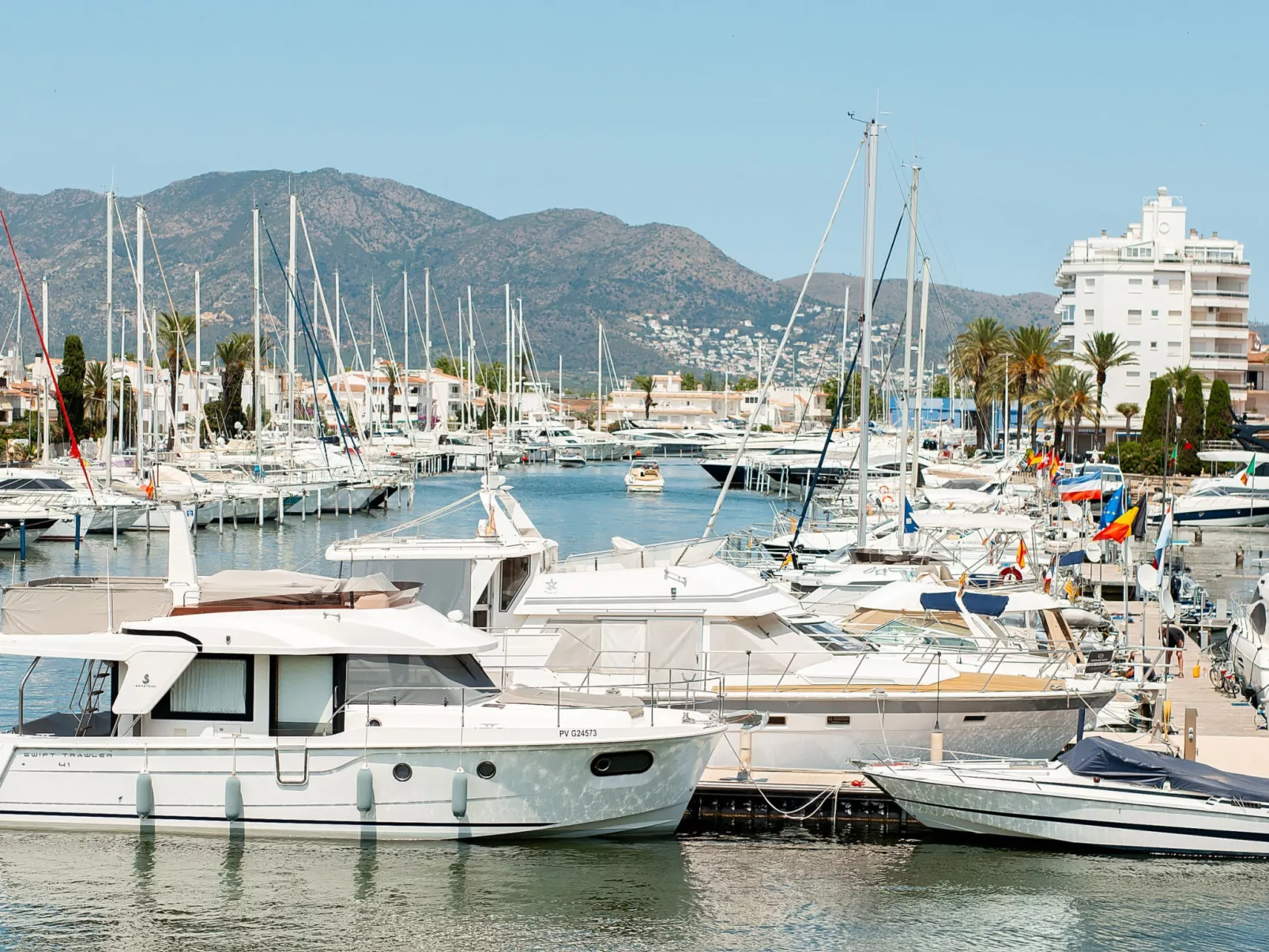 WELCS APARTAMENTO 263 EMP con vistas al canal - Buiten