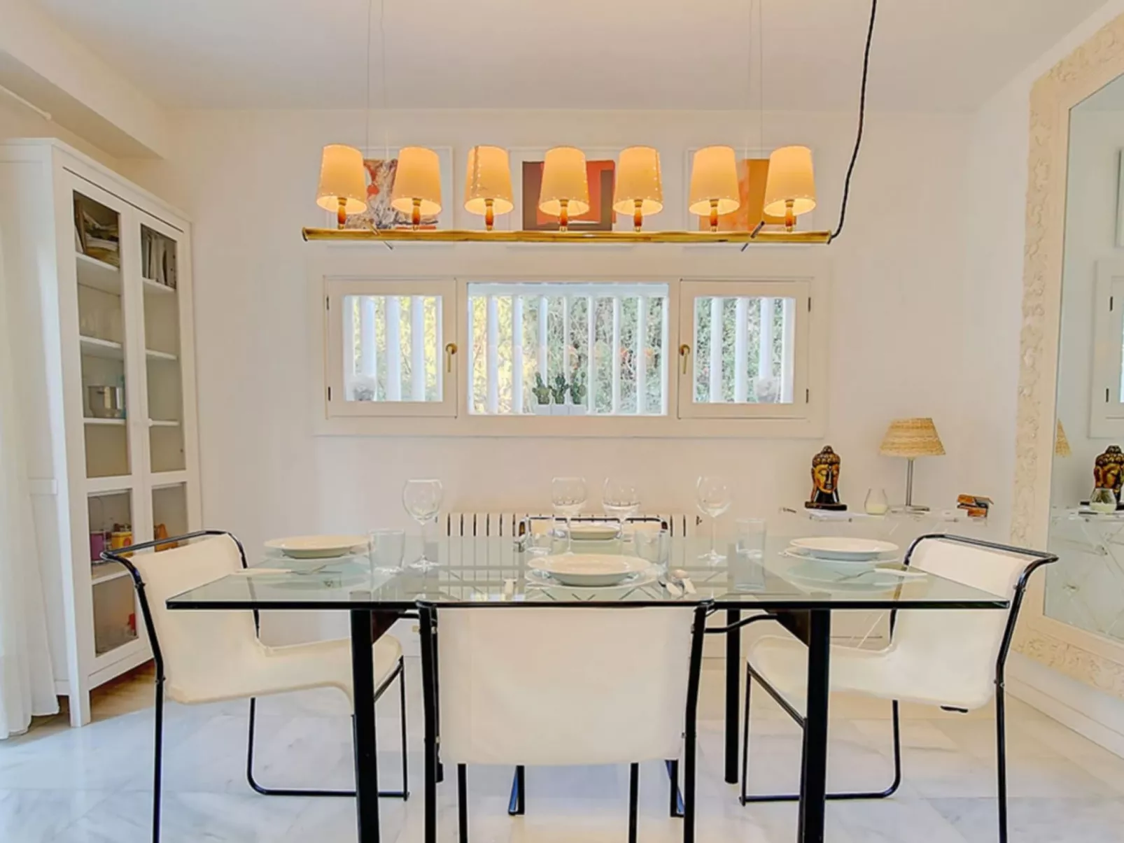 VILLA BONANOVA STYLE - Binnen