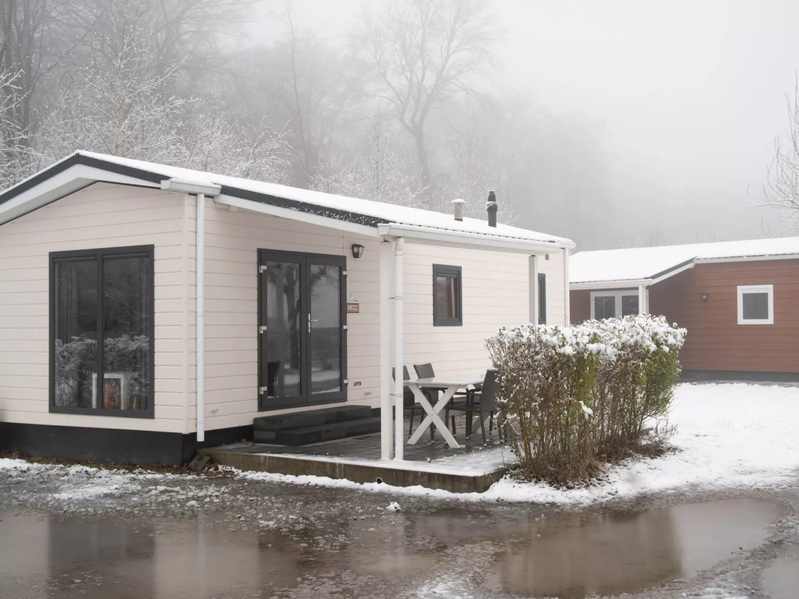 Camping Natuurlijk Limburg - Chalet 4 - Buiten