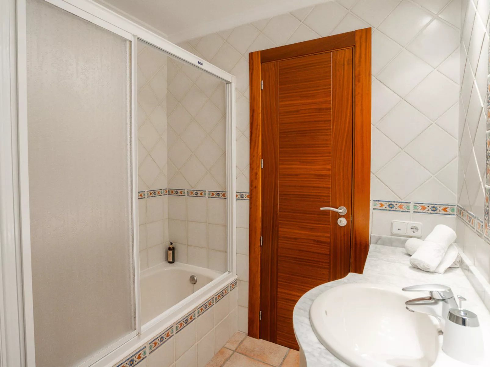 VILLA PORTALS NOUS by Priority Villas - Binnen