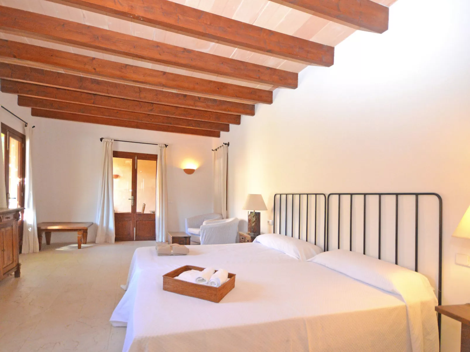 Can Casta (Sonrisa 12) - Binnen