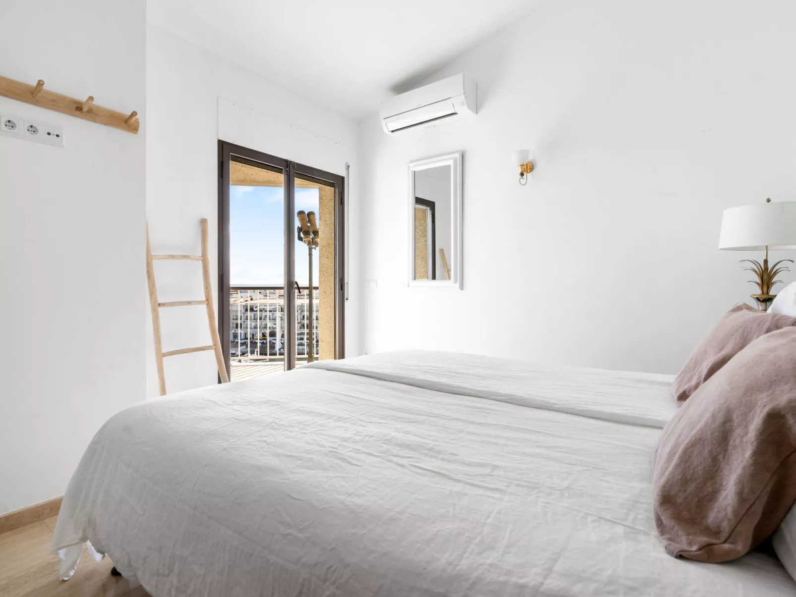 WELCS APARTAMENTO 106 EMP con PISCINA PRIVADA - Binnen