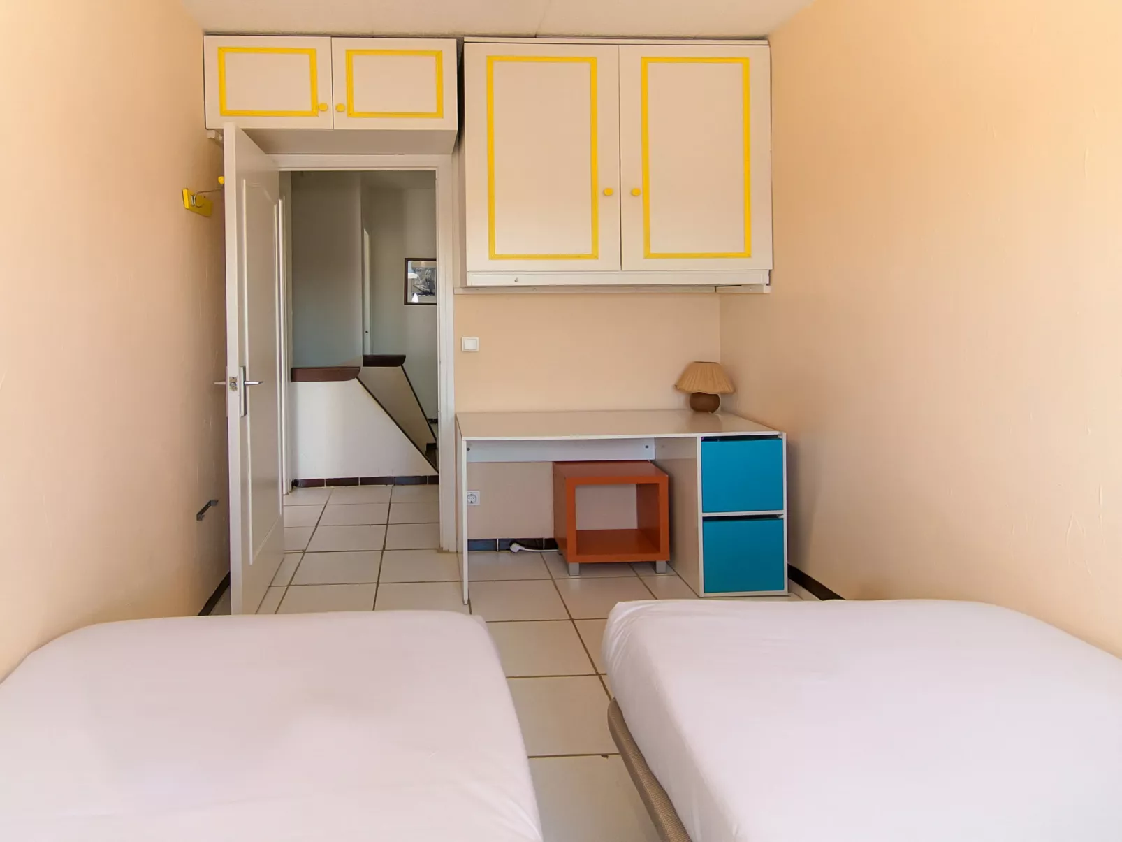 WELCS CASA  240 EMP con piscina y vista al canal - Binnen