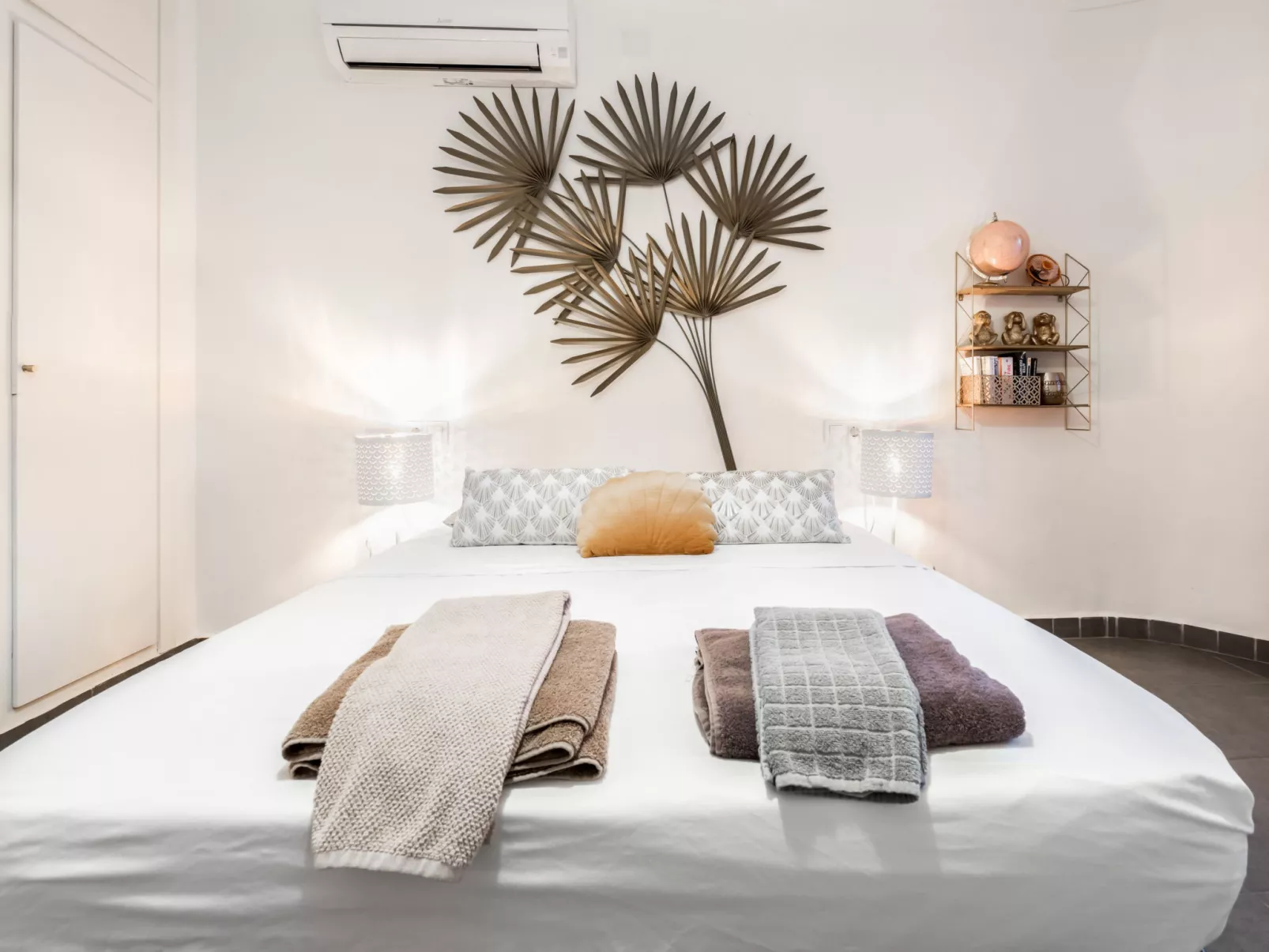 WELCS VILLA 022 EMP La Morgana con piscina priva - Binnen